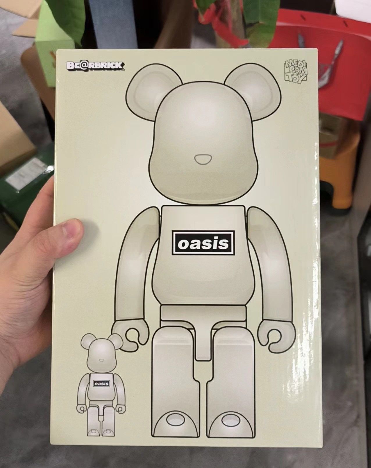 Japanese Brand × Medicom Toy Bearbrick Oasis White Chrome 100% & 400% Set Size ONE SIZE - 3 Thumbnail