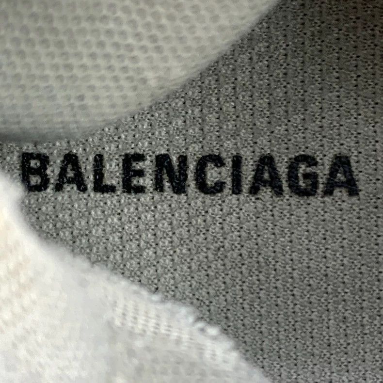 Balenciaga Balenciaga Triple S Size 41 Color Size US 10 / EU 43 - 7 Thumbnail