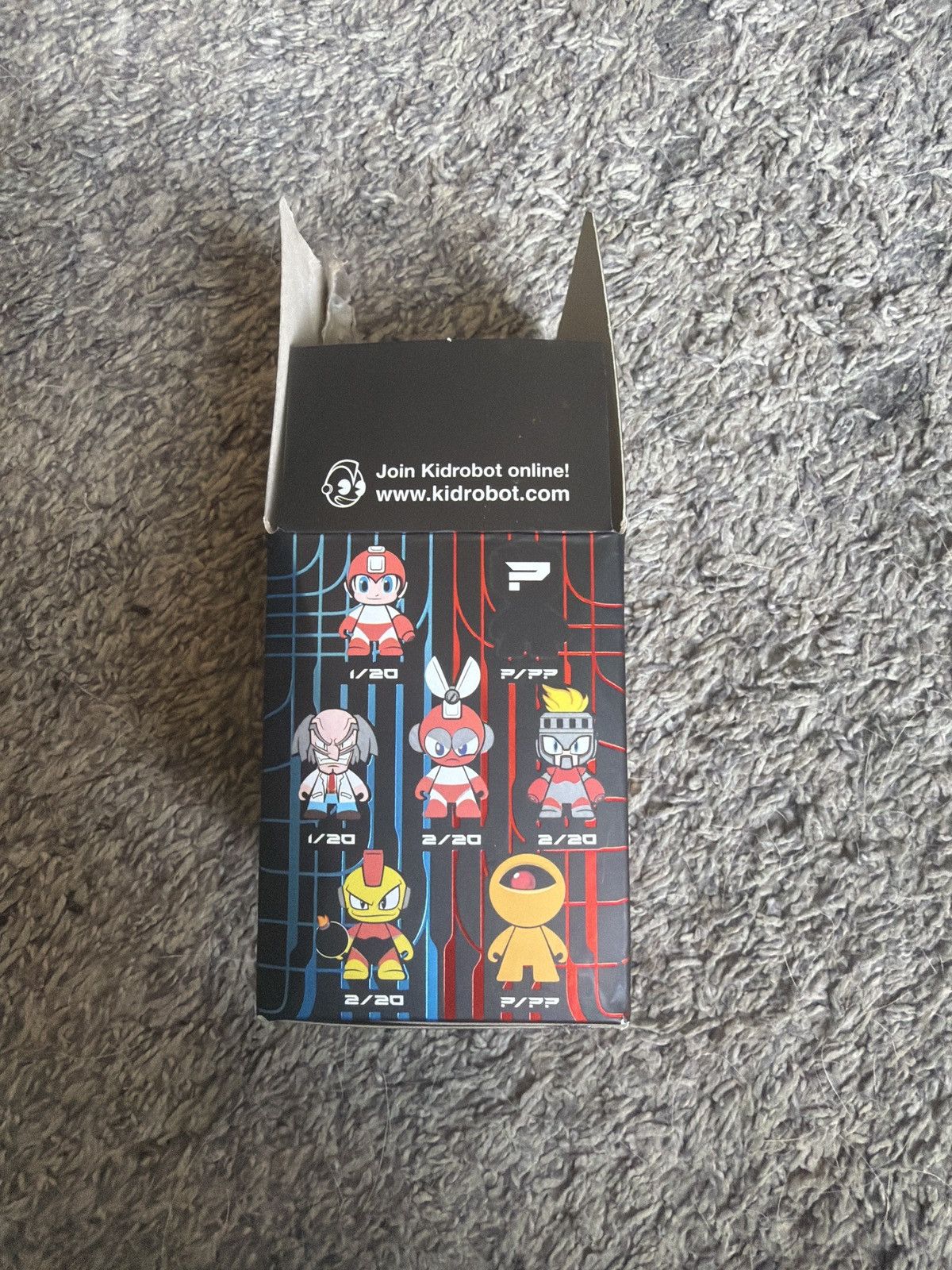 Kid Robot 2016 Capcom Kidrobot Mega Man Mini Figure Size ONE SIZE - 8 Thumbnail