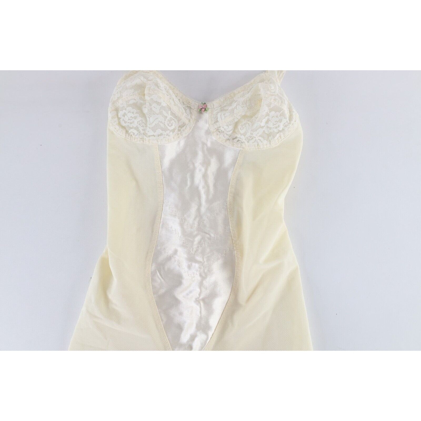 Vintage Vintage 50s 60s Lace Flower Shapewear Bodysuit Size ONE SIZE - 3 Thumbnail