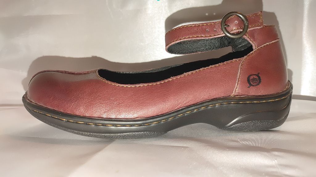 Born Born Burgundy Leather Mary Jane Size 7.5 NWOT Size US 7.5 / IT 37.5 - 2 Thumbnail