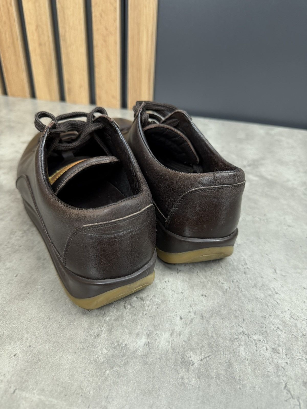 Louis Vuitton Louis Vuitton Brown Leather Low Top Sneakers Size US 7 / EU 40 - 22 Thumbnail