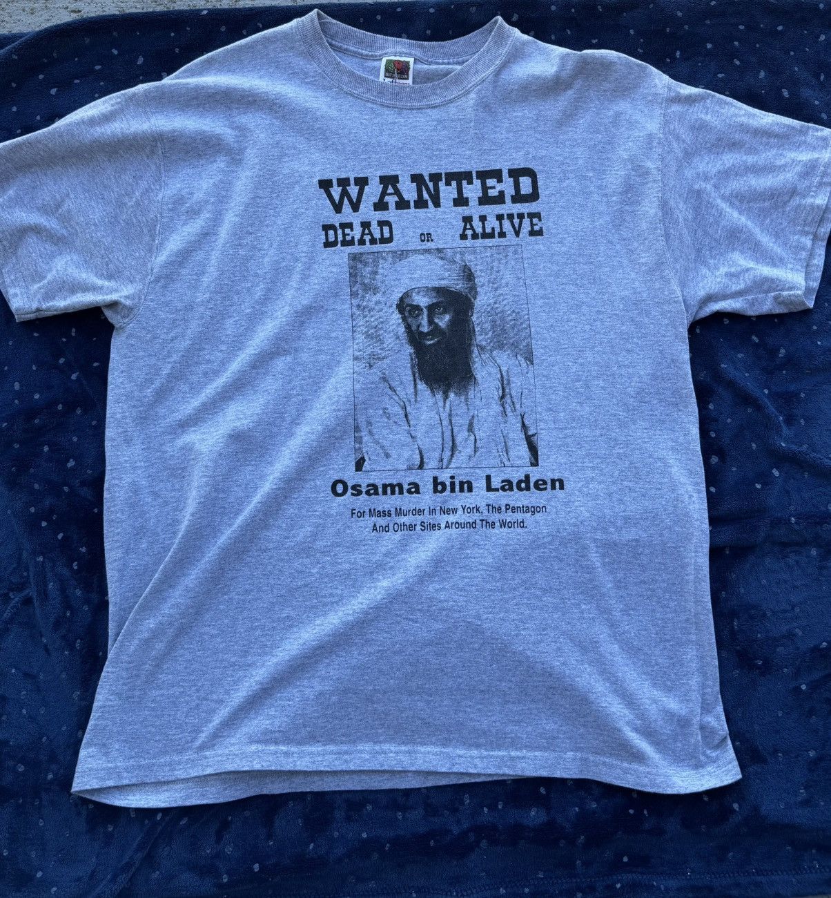 Vintage Osama wanted posted tee Size US L / EU 52-54 / 3 - 1 Thumbnail