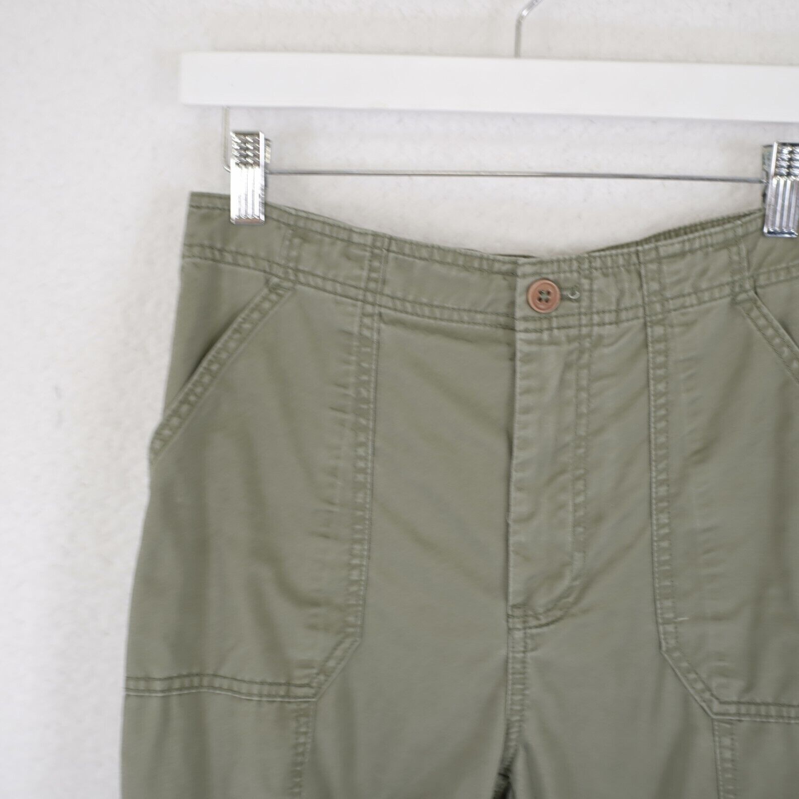Abercrombie & Fitch Abercrombie & Fitch Green Cargo Pants Size 2 27/31 High Rise Size 26" / US 2 / IT 38 - 4 Thumbnail