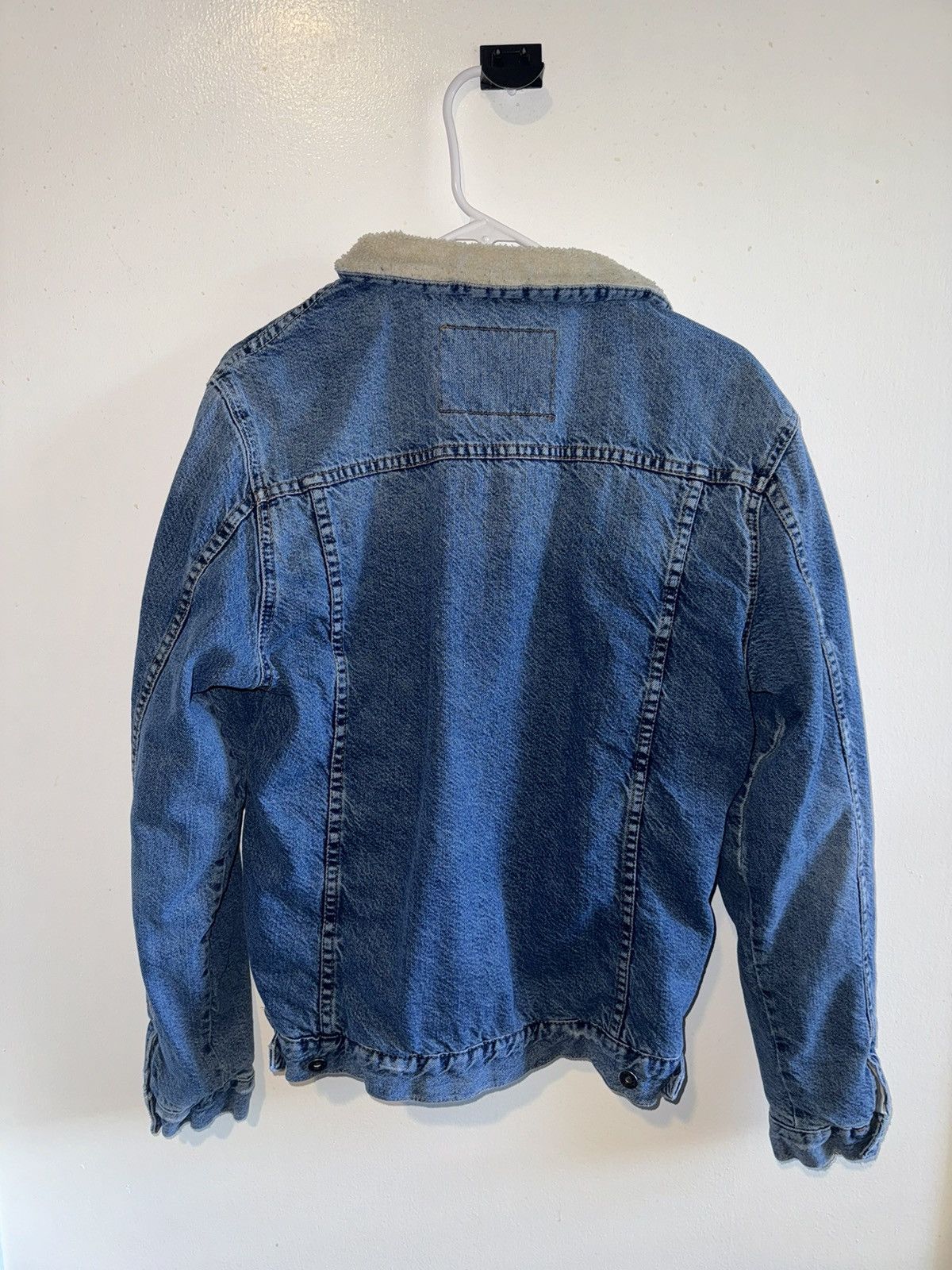 Zara Blue denim jacket with cream fur lining Size US L / EU 52-54 / 3 - 3 Thumbnail