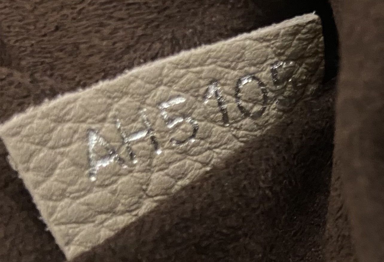 Louis Vuitton Louis Vuitton Babylone PM Mahina Galet Bag Size ONE SIZE - 10 Thumbnail