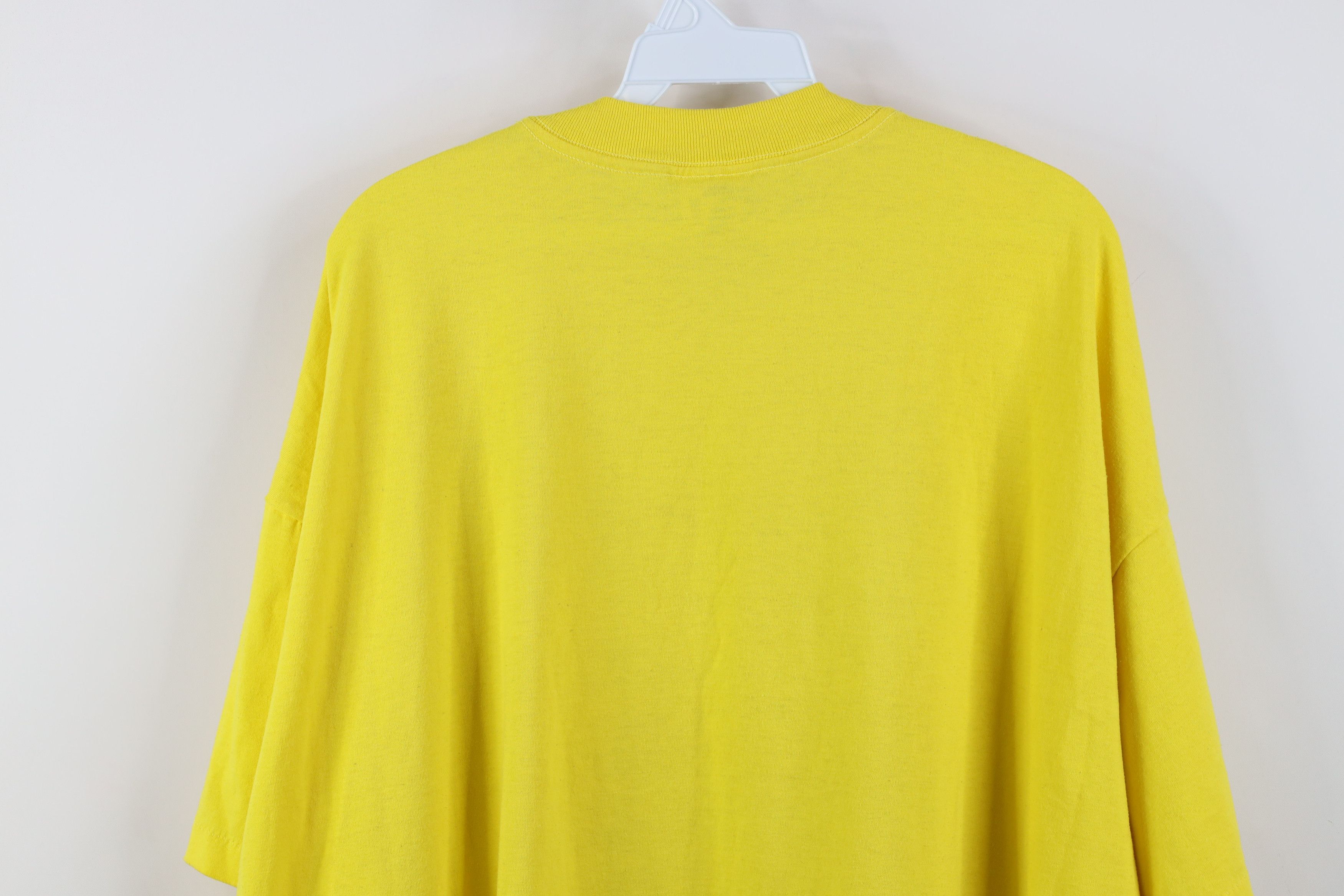 Vintage Vintage 90s Flag Bra Draft Card No Cigarette T-Shirt USA Size US XXL / EU 58 / 5 - 13 Thumbnail