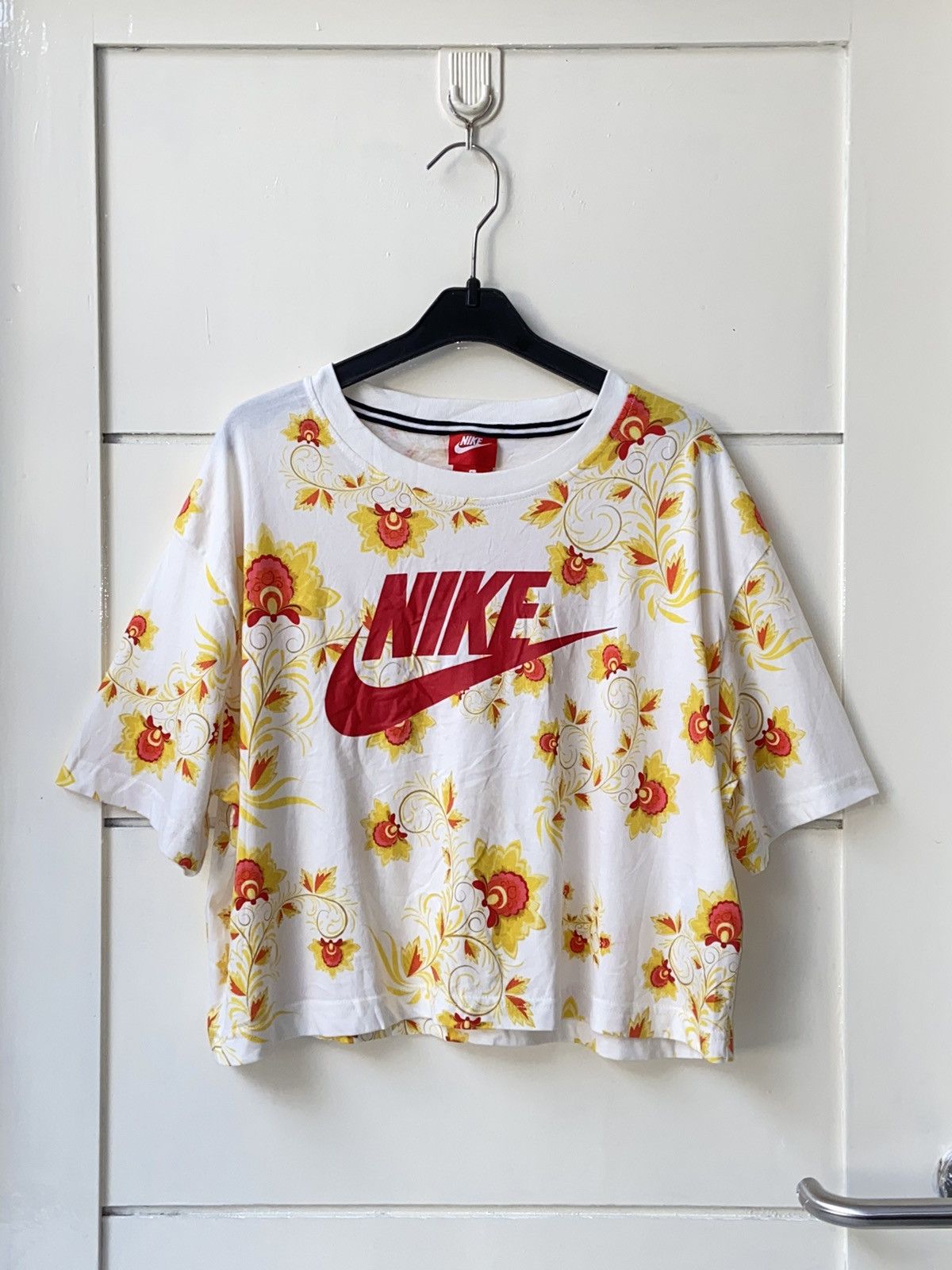 Nike NIKE Flower Patterned Crop Top T Shirt Grailed
