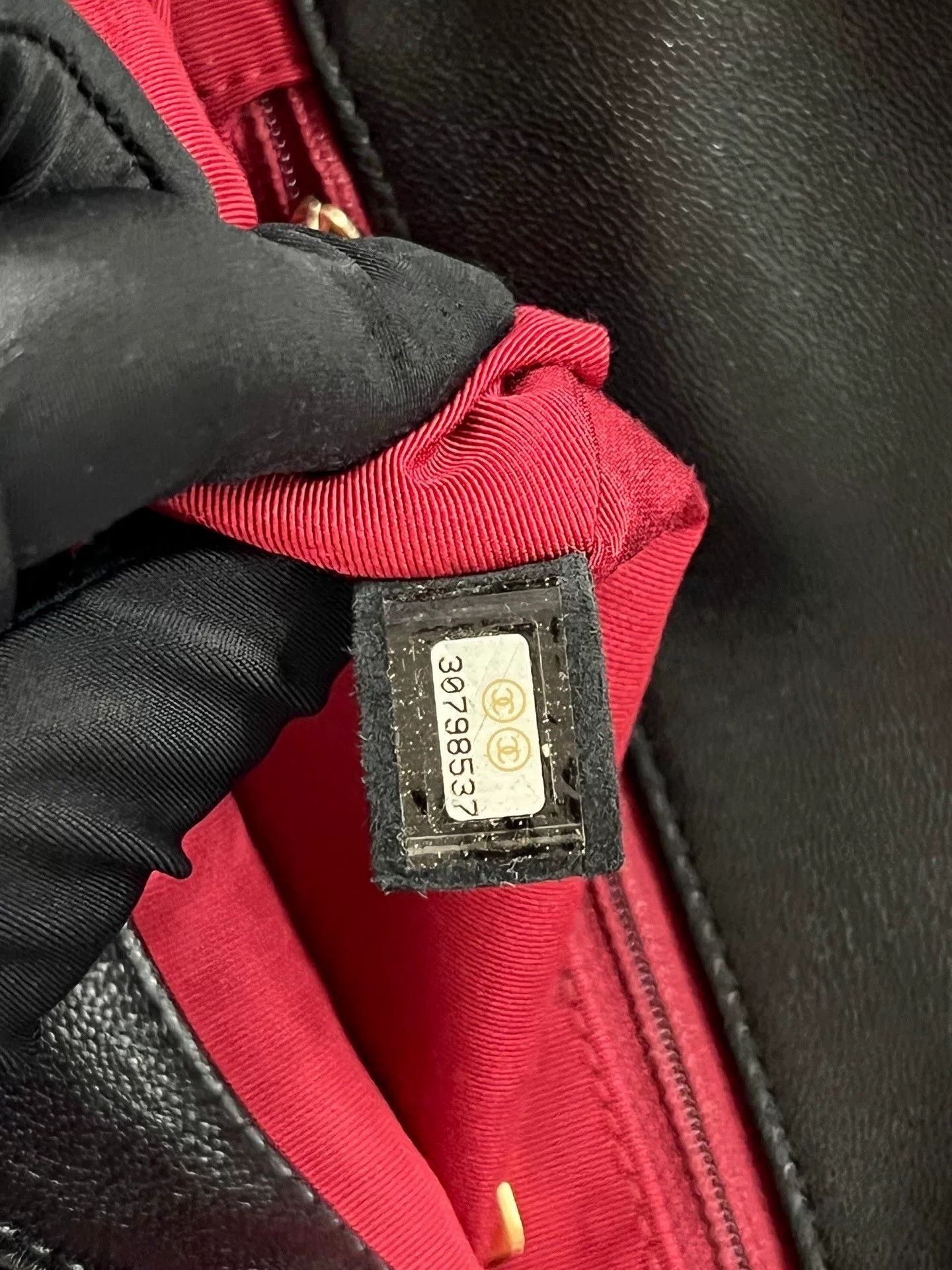 Chanel Chanel 19 Bag Black Gold Chain Size ONE SIZE - 6 Thumbnail