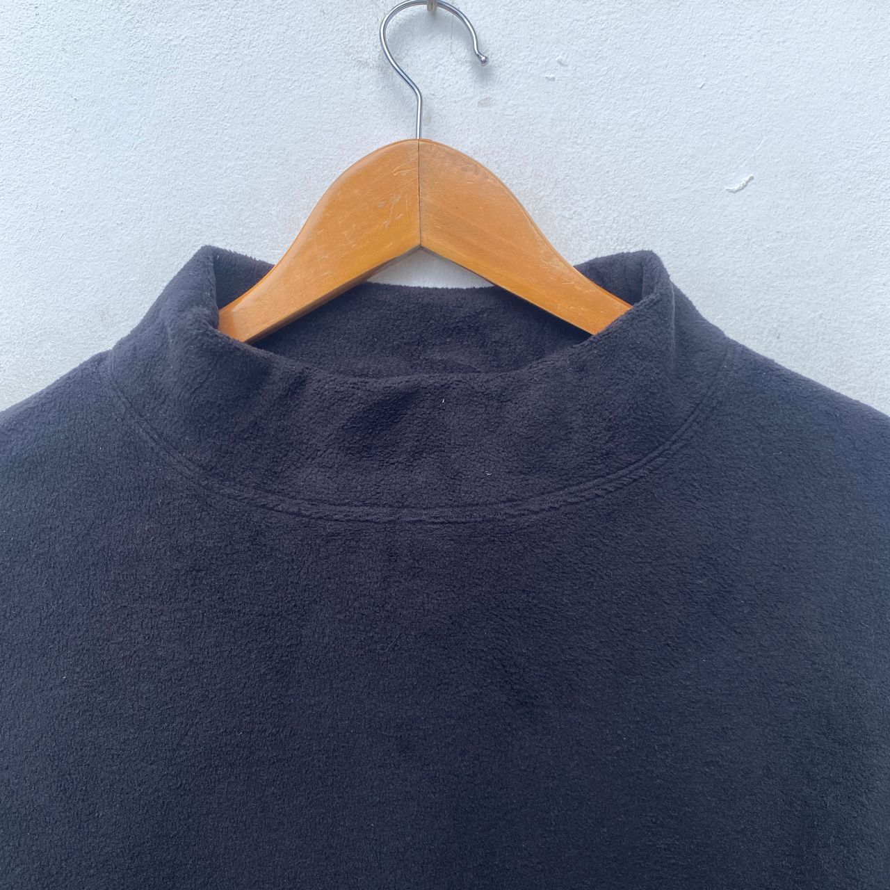 Uniqlo UNIQLO WHITE MOUNTAINEERING XL FLEECE SWEATER MOCK NECK Size US XL / EU 56 / 4 - 3 Thumbnail