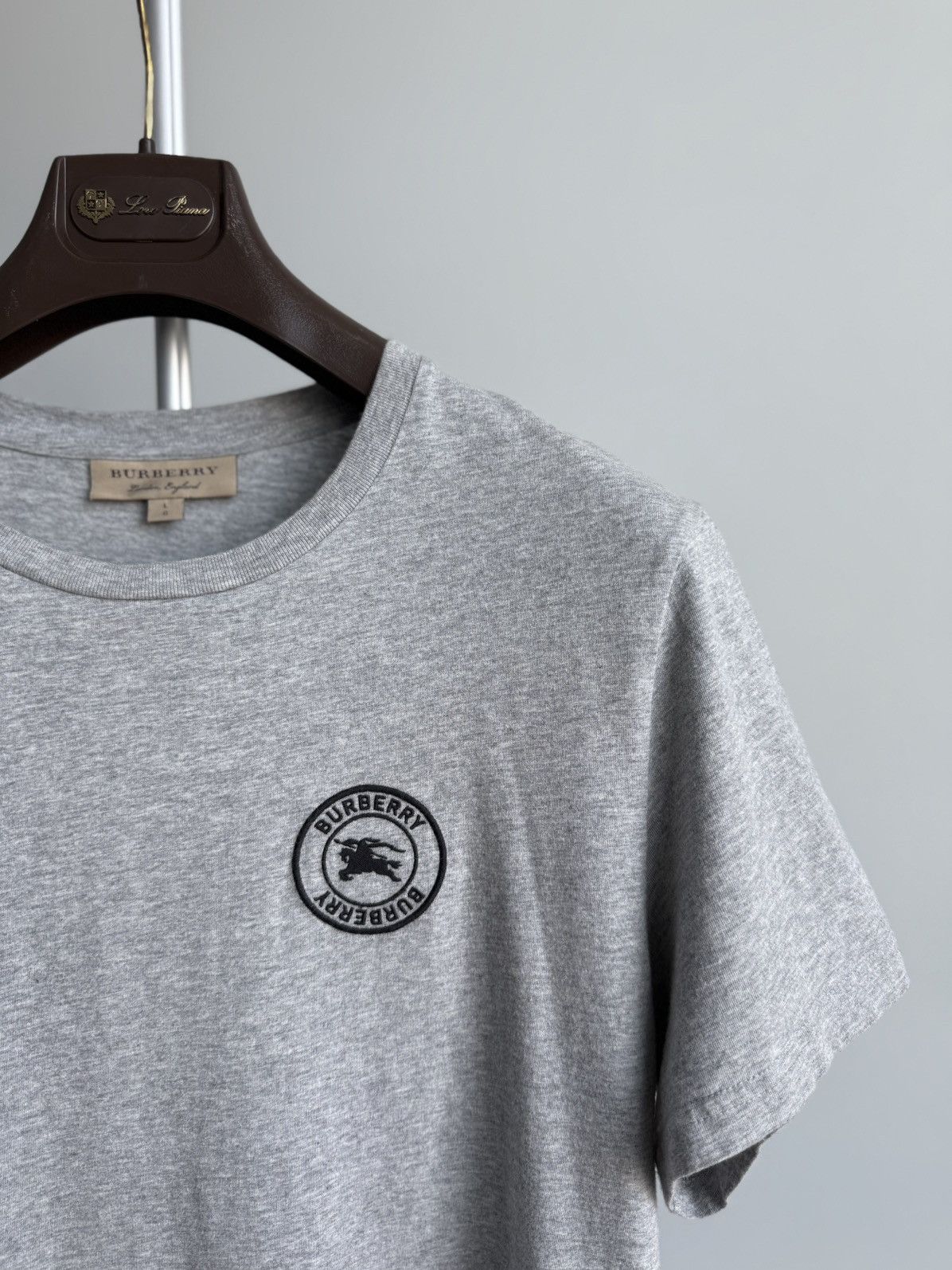 Burberry Burberry London England Grey Cotton T-Shirt Logo Patch Size US L / EU 52-54 / 3 - 6 Thumbnail