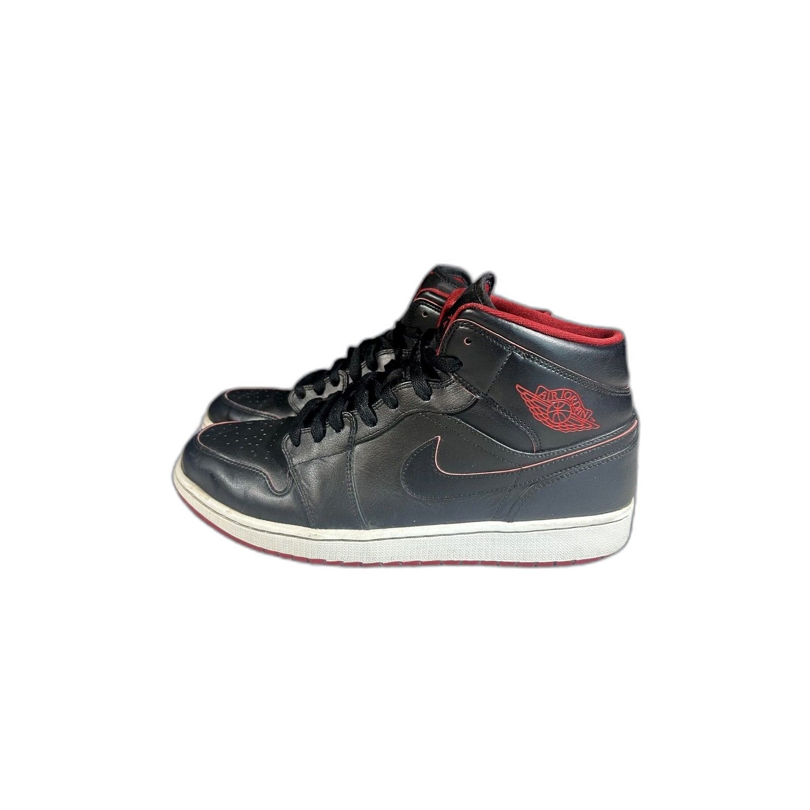 Jordan Brand Air Jordan 1 Mid Black Red 554724-028 Basketball Shoes Athle Size US 12 / EU 45 - 7 Thumbnail