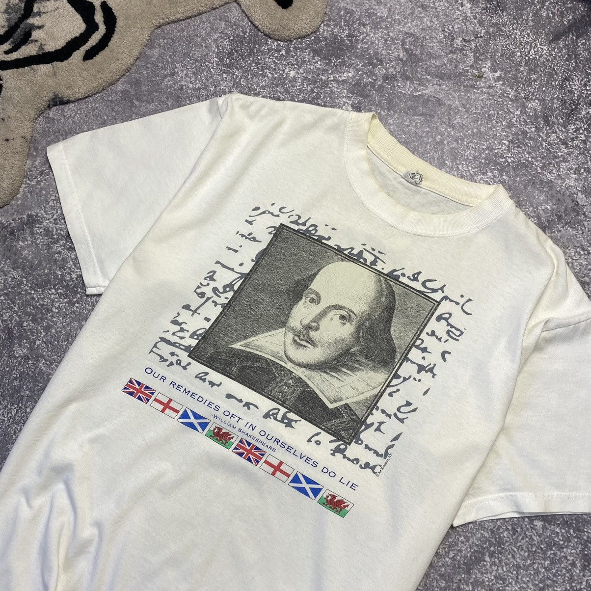 Vintage Vintage William Shakespeare Big Face Logo 90’s tee Size US L / EU 52-54 / 3 - 2 Thumbnail