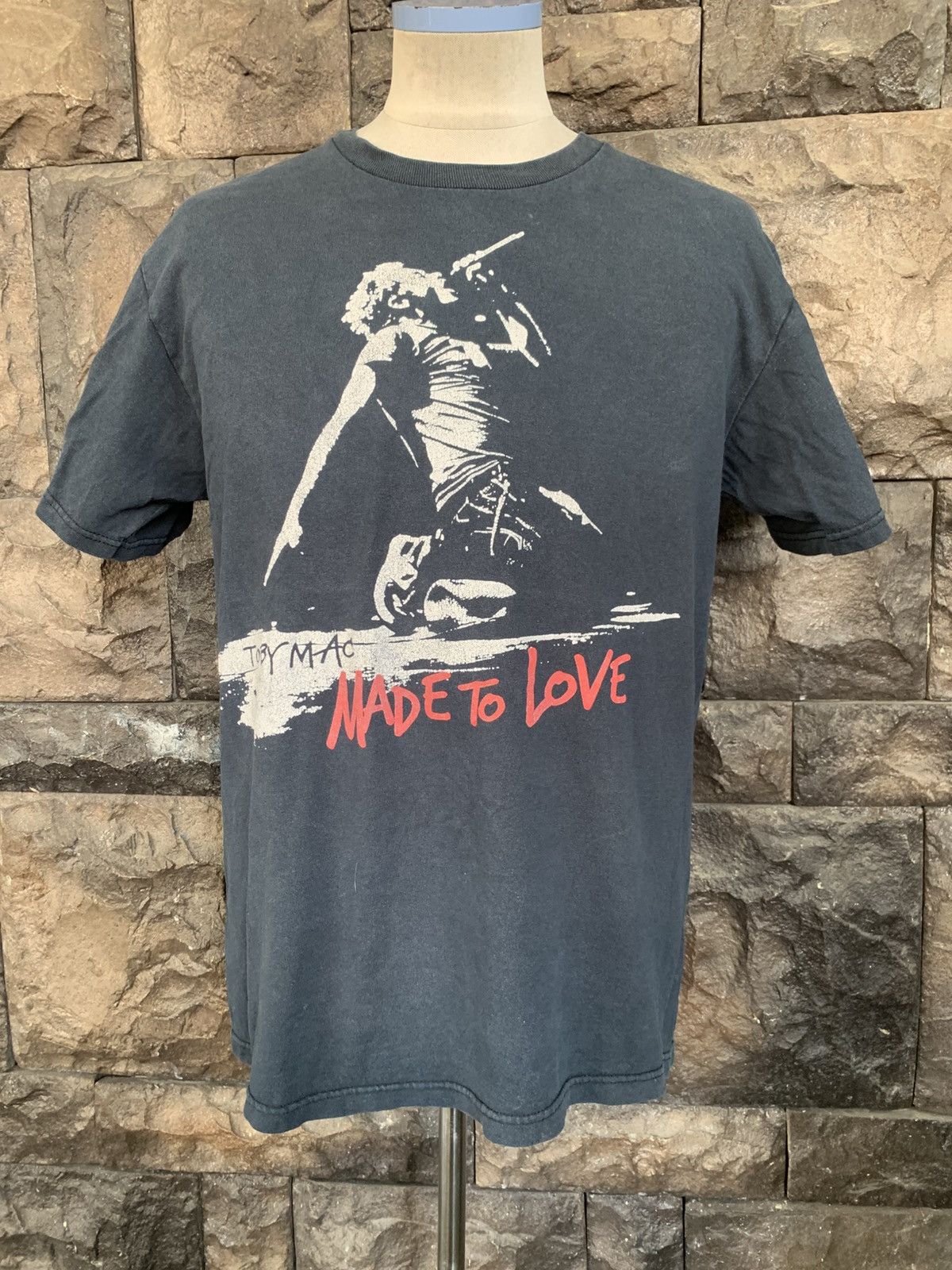 Rap Tees Vintage Toby Mac Mad To Love Hip Hop T shirt Size US M / EU 48-50 / 2 - 1 Thumbnail