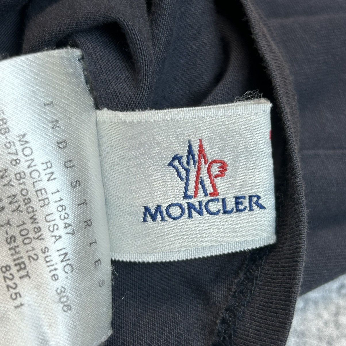 Moncler !extremely rare Moncler full print logo T-shirt Size US S / EU 44-46 / 1 - 12 Thumbnail