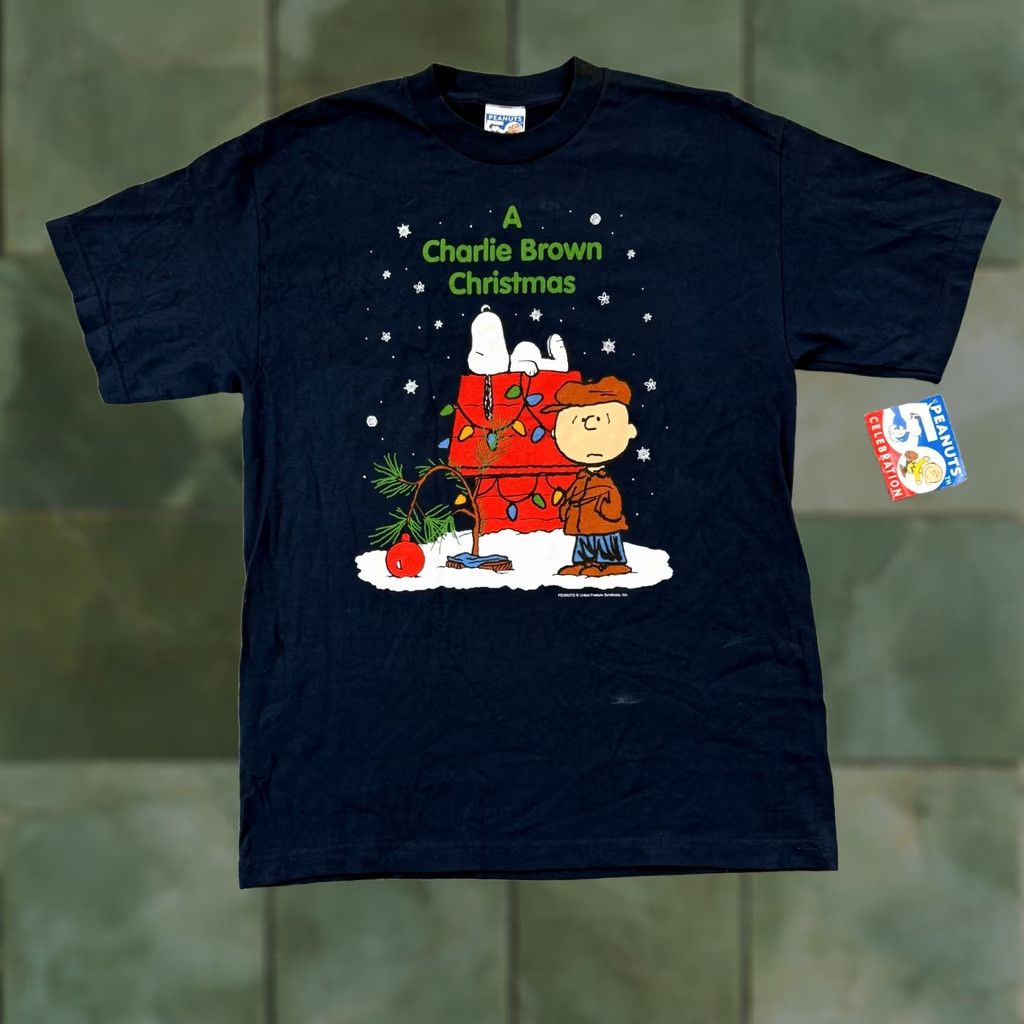 Peanuts VINTAGE Peanuts Charlie Brown Christmas T-Shirt Adult L Blue 90s 90s Mens Christmas Cartoon Logo NWT Size US L / EU 52-54 / 3 - 1 Thumbnail