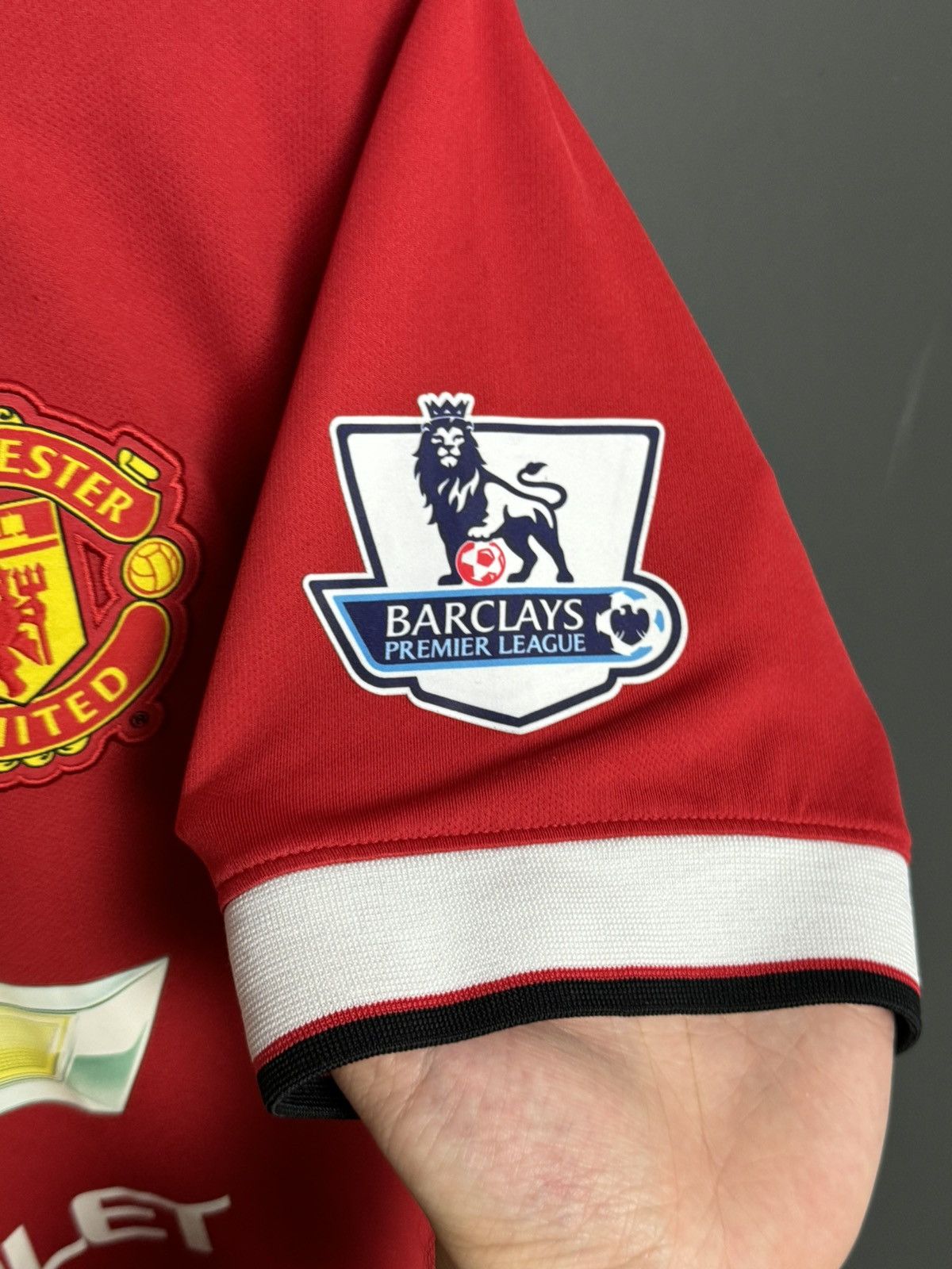 Nike Manchester United 14/15 Home Di Maria Football Jersey Size US S / EU 44-46 / 1 - 6 Thumbnail
