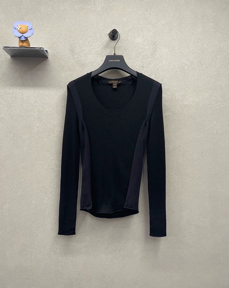 Louis Vuitton Louis Vuitton Black Knit Top - dmc Size M / US 6-8 / IT 42-44 - 1 Thumbnail