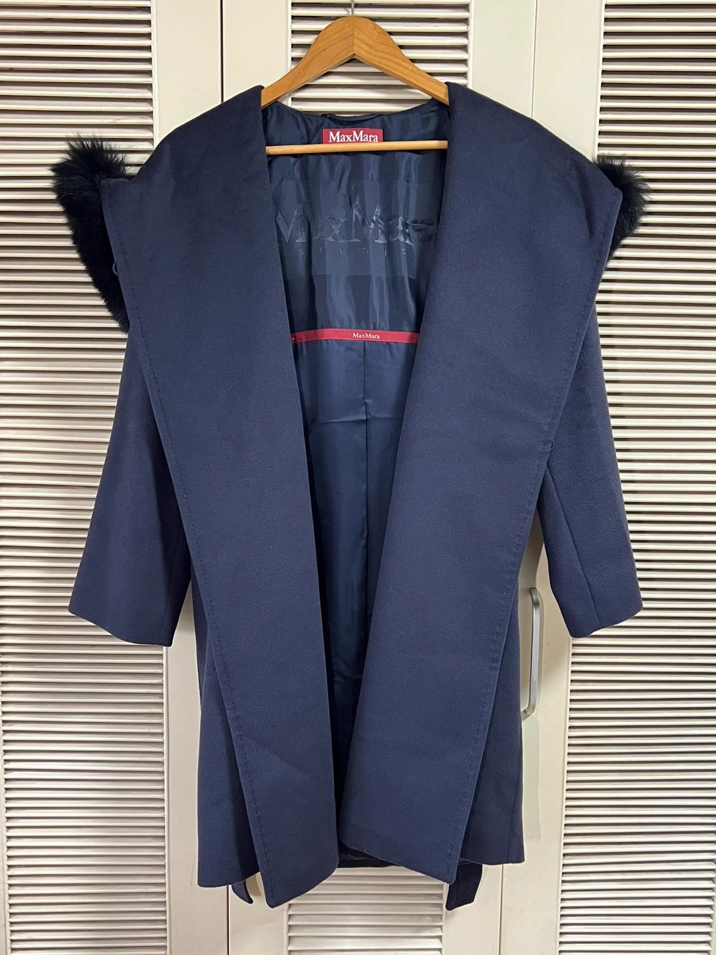 Max Mara MaxMara Women's Wool Dressing Gown Navy Fox Fur 38 Size S / US 4 / IT 40 - 1 Thumbnail