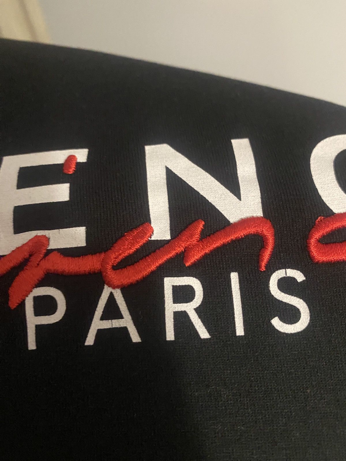 Givenchy Givenchy luxury Over-lay Logo T-shirt Size US XL / EU 56 / 4 - 9 Thumbnail