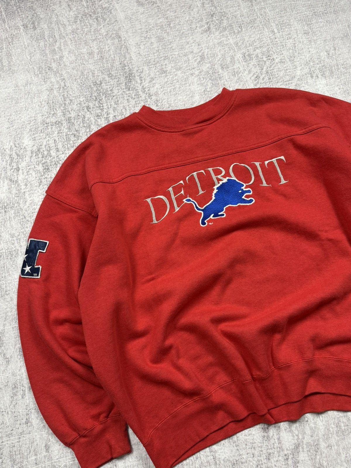 Lee 90s Red vintage Detroit Lions Lee sport oversized sweatshirt Size US XXL / EU 58 / 5 - 2 Thumbnail