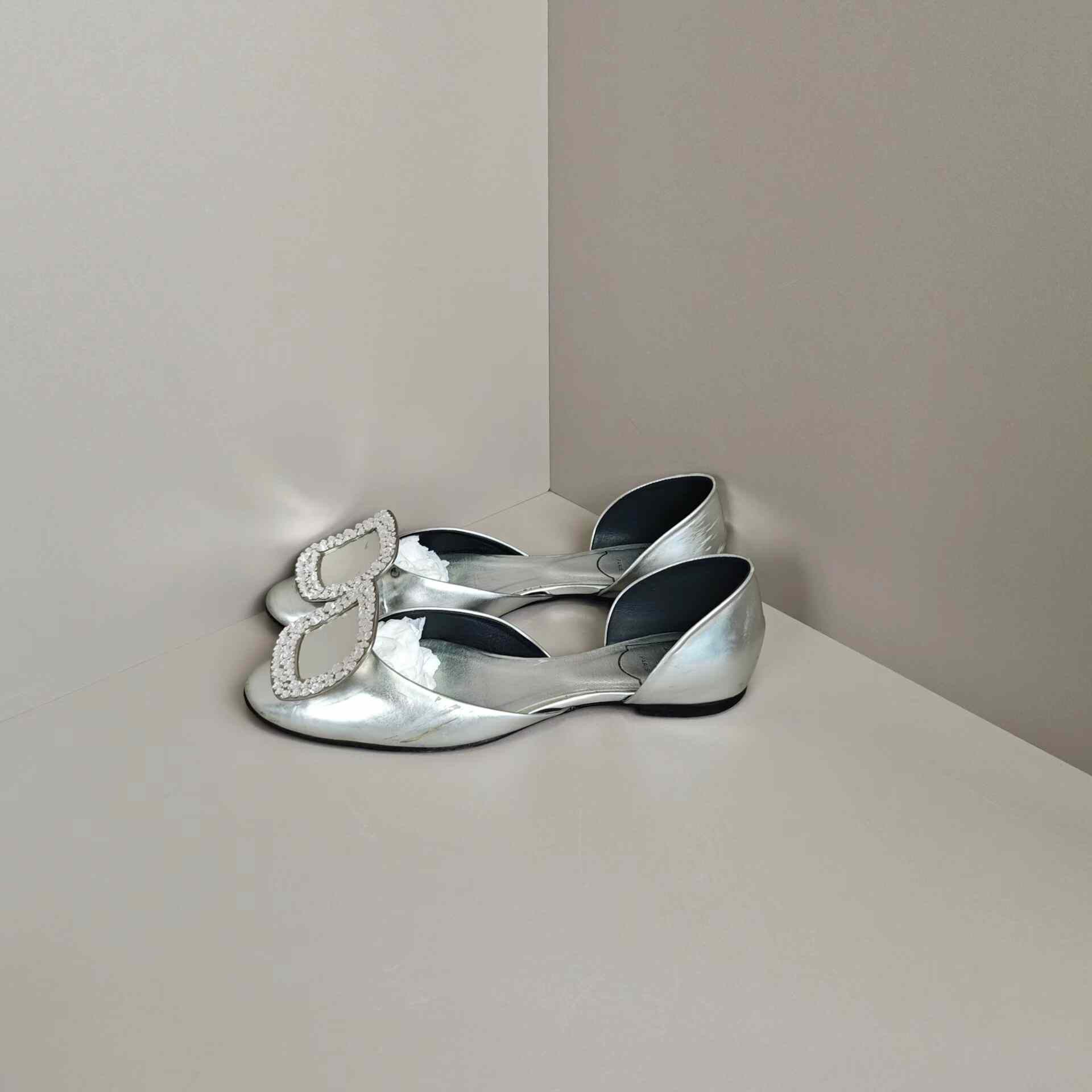 Roger Vivier Roger Vivier Lowtop Sneakers us_5 Women Size US 5 / IT 35 - 1 Thumbnail