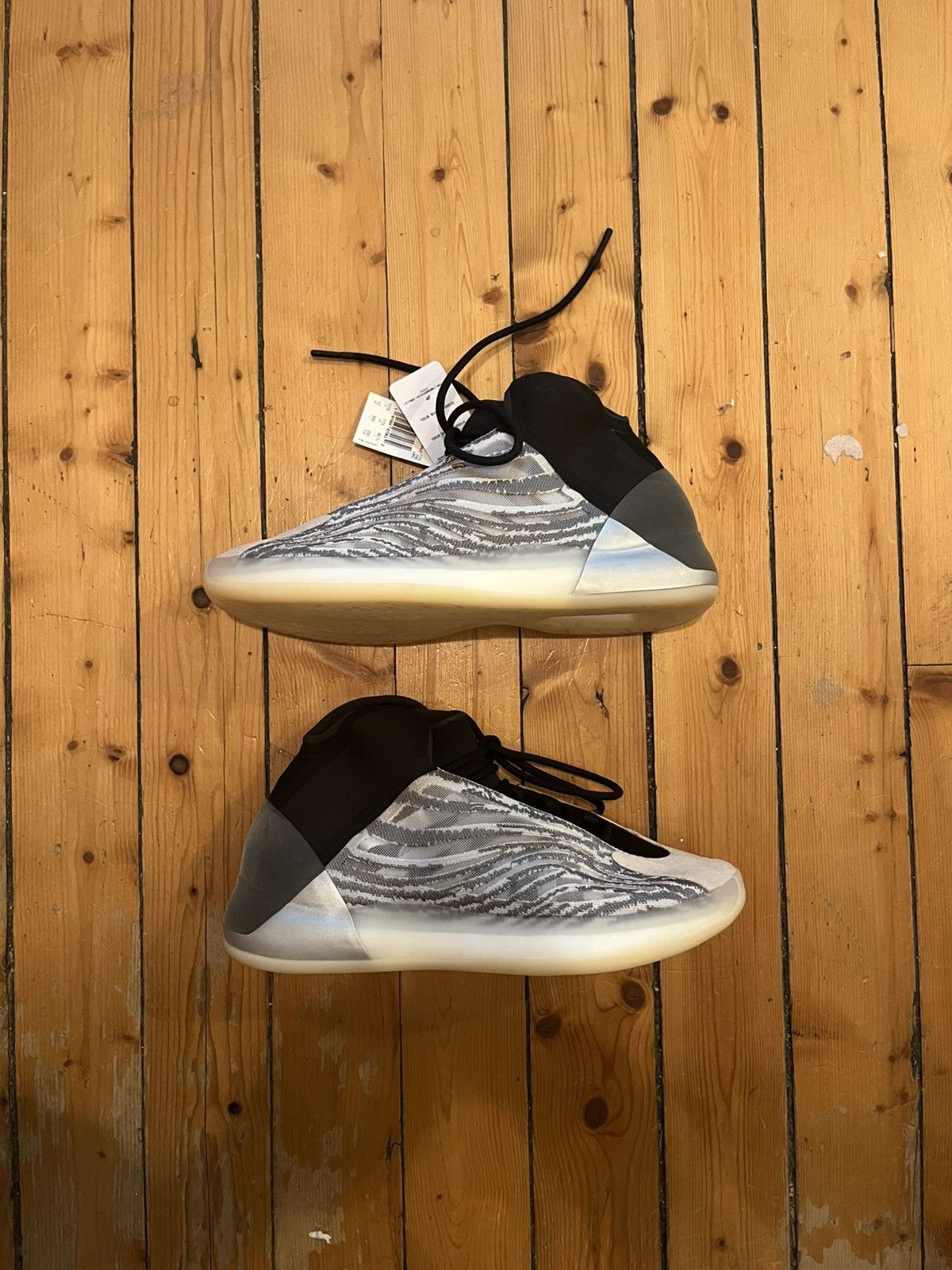 Adidas × Kanye West YZY QNTM Size US 12 / EU 45 - 1 Thumbnail