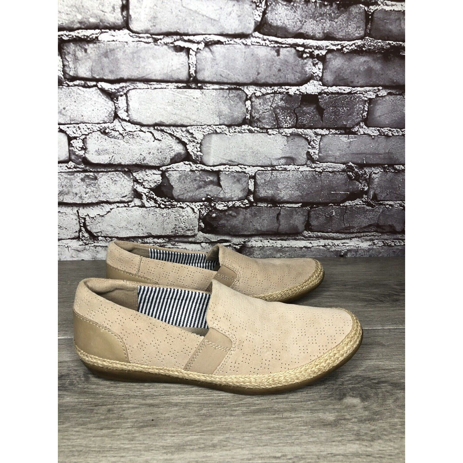Clarks Clarks Danelly Sky Blush Pink Suede Perforated Espadrilles S Size US 7 / IT 37 - 16 Thumbnail