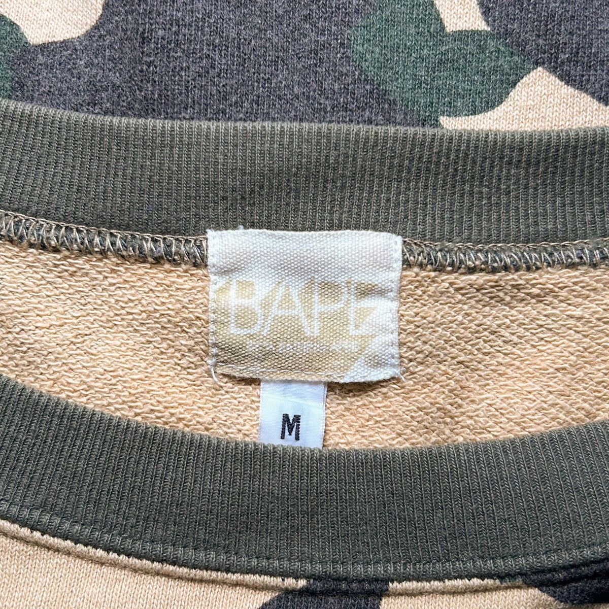 Bape × Kaws Bape x Kaws 1st Camo Bendy S/S Crewneck Size US M / EU 48-50 / 2 - 9 Thumbnail