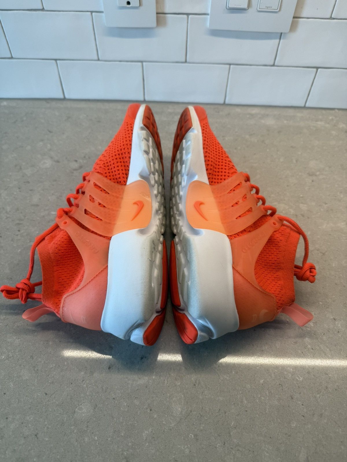 Nike Size 10 - Nike Flyknit Presto Ultra Neon Orange Mango Size US 10 / EU 43 - 5 Thumbnail