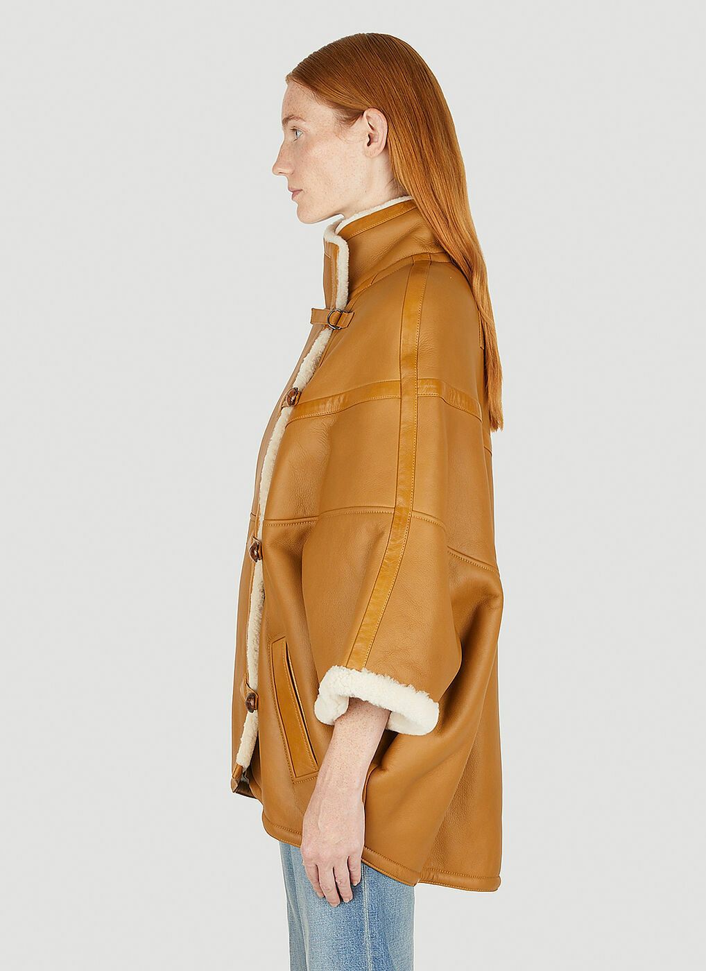 Saint Laurent Paris o1tp1o0125 Cape Jacket In Shearling in Beige Size XS / US 0-2 / IT 36-38 - 3 Thumbnail