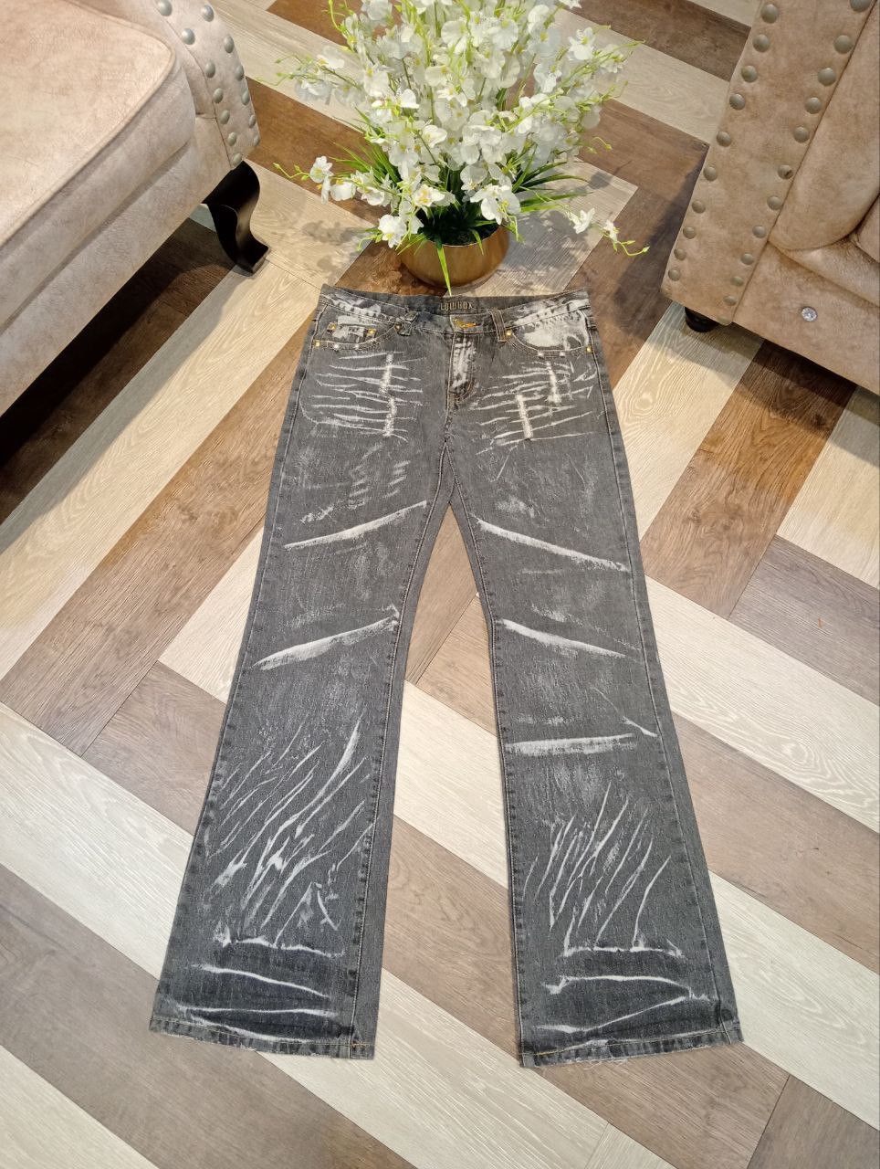 LOWBOX LOWBOX JAPAN FLARED DISTRESSED JEANS Size US 33 - 1 Thumbnail