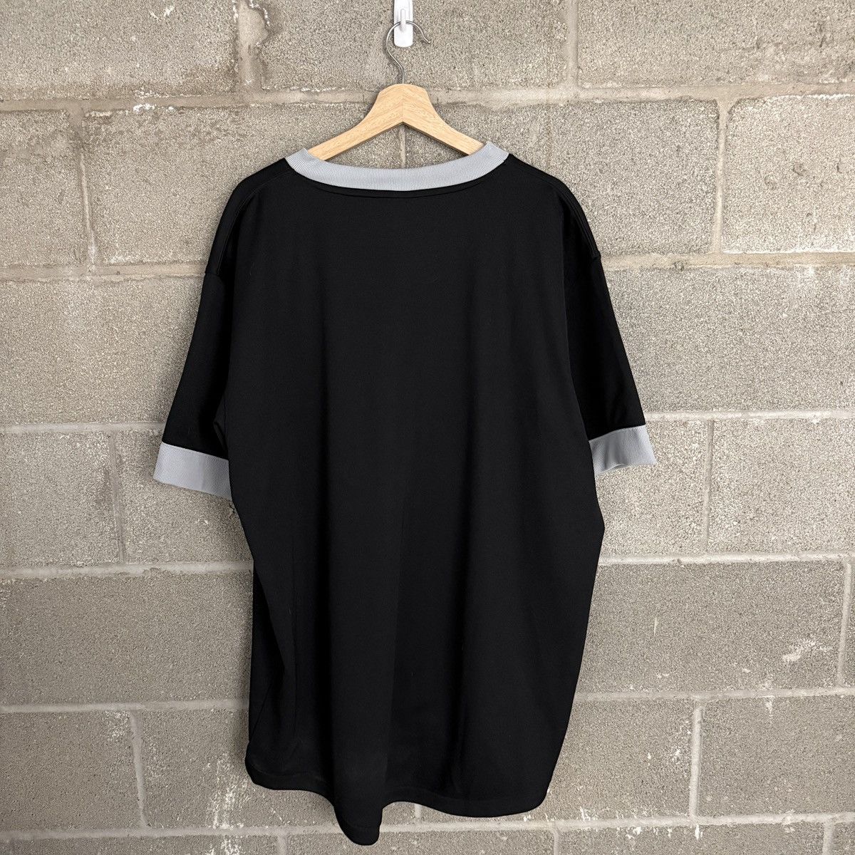 Nike Vintage Y2K Nike Black Athletic Ringer Soccer Jersey Men XXL Size US XXL / EU 58 / 5 - 2 Thumbnail