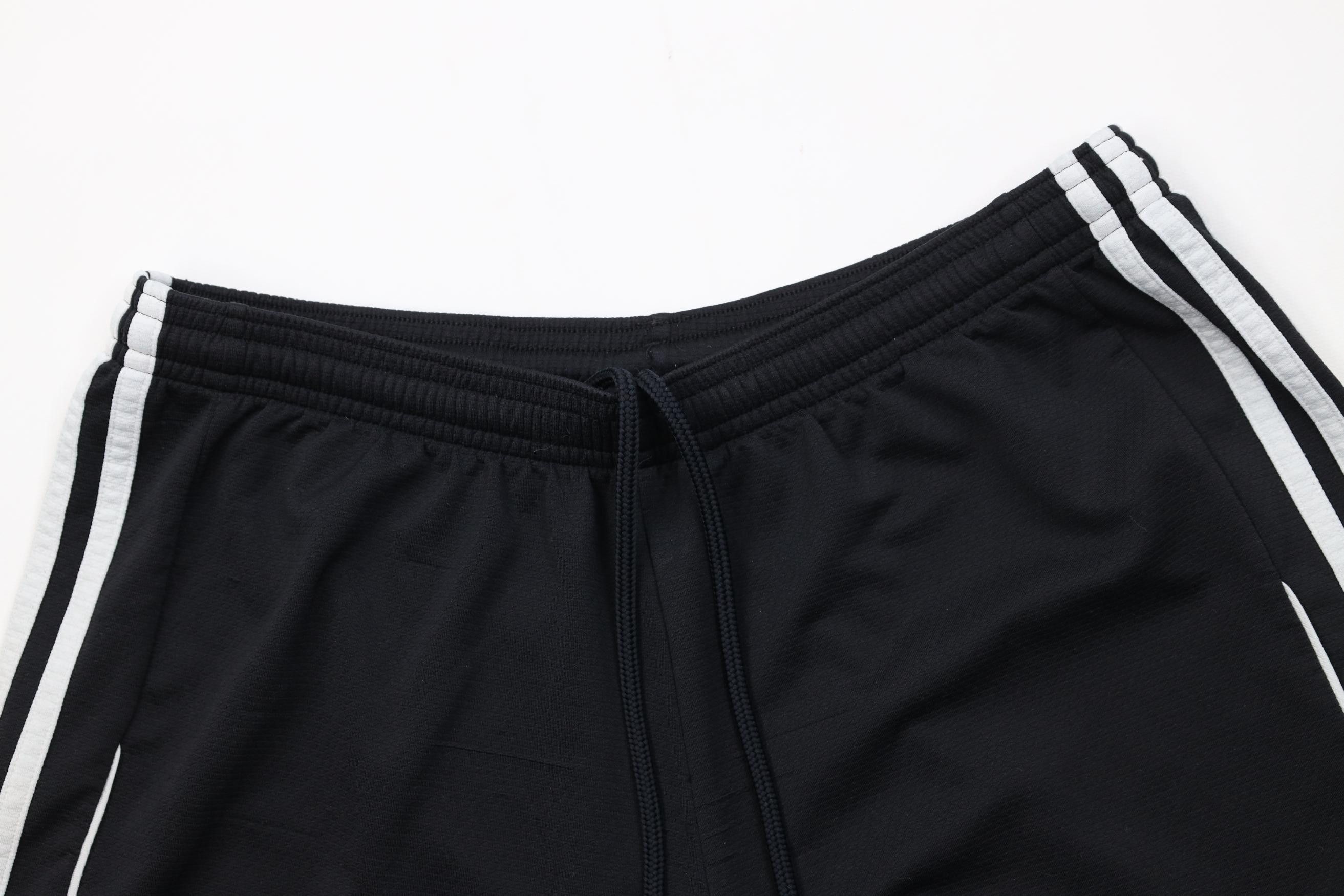 Adidas Vintage Y2K Adidas Running Jogging Soccer Shorts Black Size US 32 / EU 48 - 2 Thumbnail