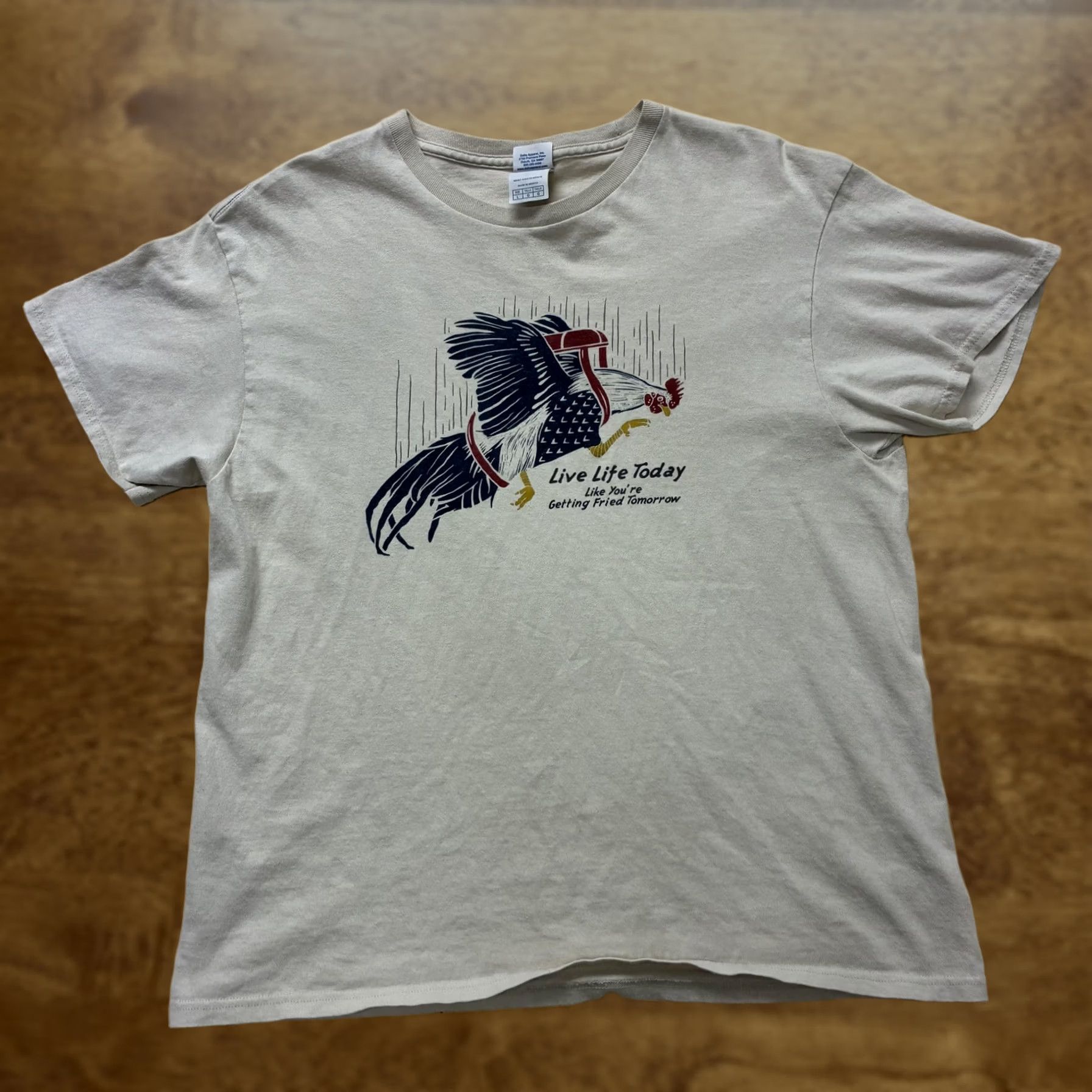 Delta VINTAGE Delta Pro Weight Shirt Mens Large Beige Live Life Today Chicken Funny Tee Shirt Size US L / EU 52-54 / 3 - 1 Thumbnail