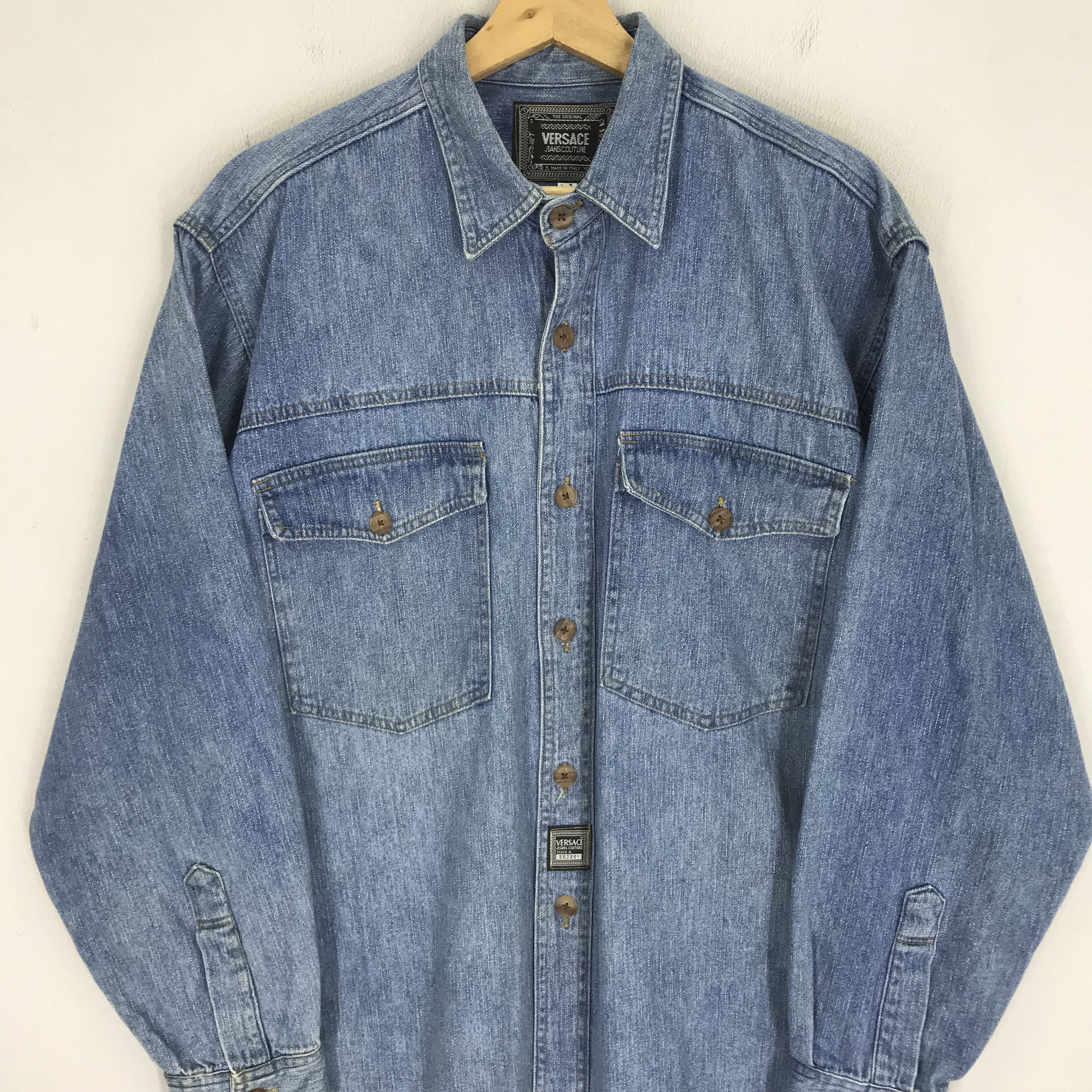 Versace Jeans Couture × Vintage Vintage 90's Versace Jeans Couture Denim Jeans Shirt Size US M / EU 48-50 / 2 - 3 Thumbnail