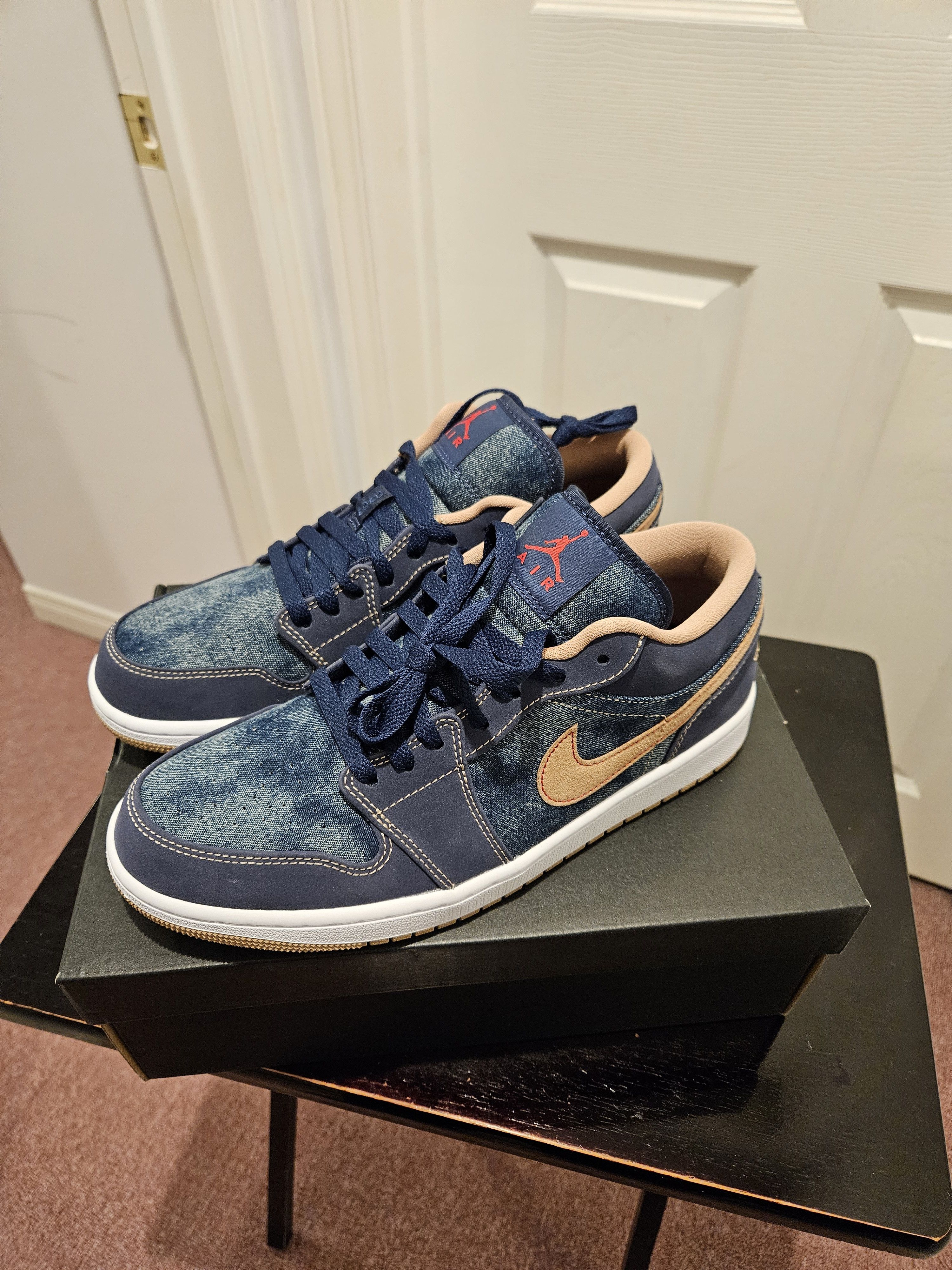 image of Air Jordan 1 Low Se Denim Shoes in Midnight Navy/Hemp, Men's (Size 9)