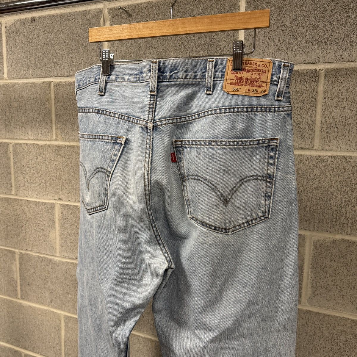 Vintage Levi's 550 Baggy Thrashed Faded Jeans ERD Grunge Chrome Size US 38 / EU 54 - 7 Thumbnail