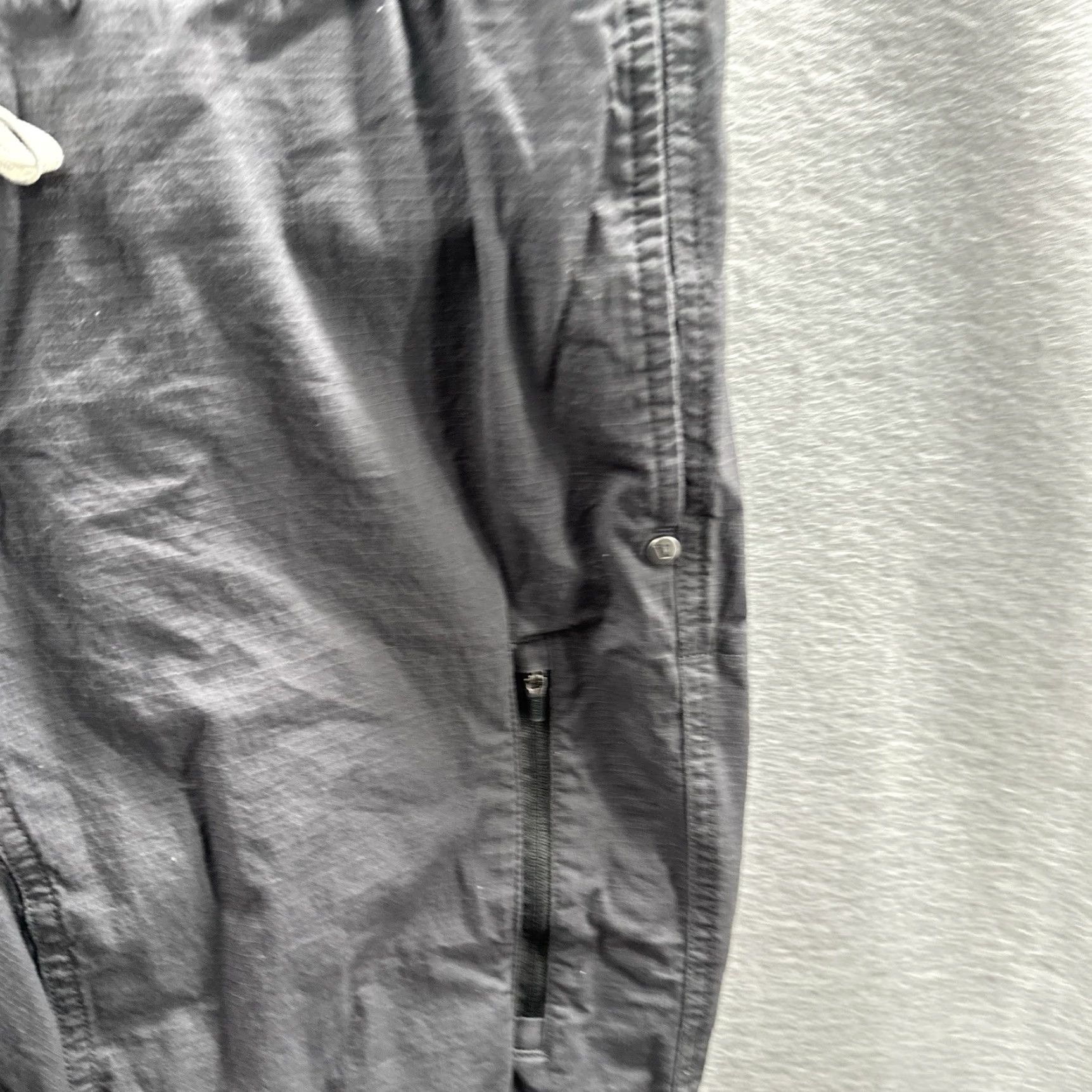 Vuori Vuori Ripstop Climber Pants Mens Large Gray Slim Tapered V412 Outdoors Athleisure Hiking Climbing Preppy Mens Size US 33 - 4 Thumbnail