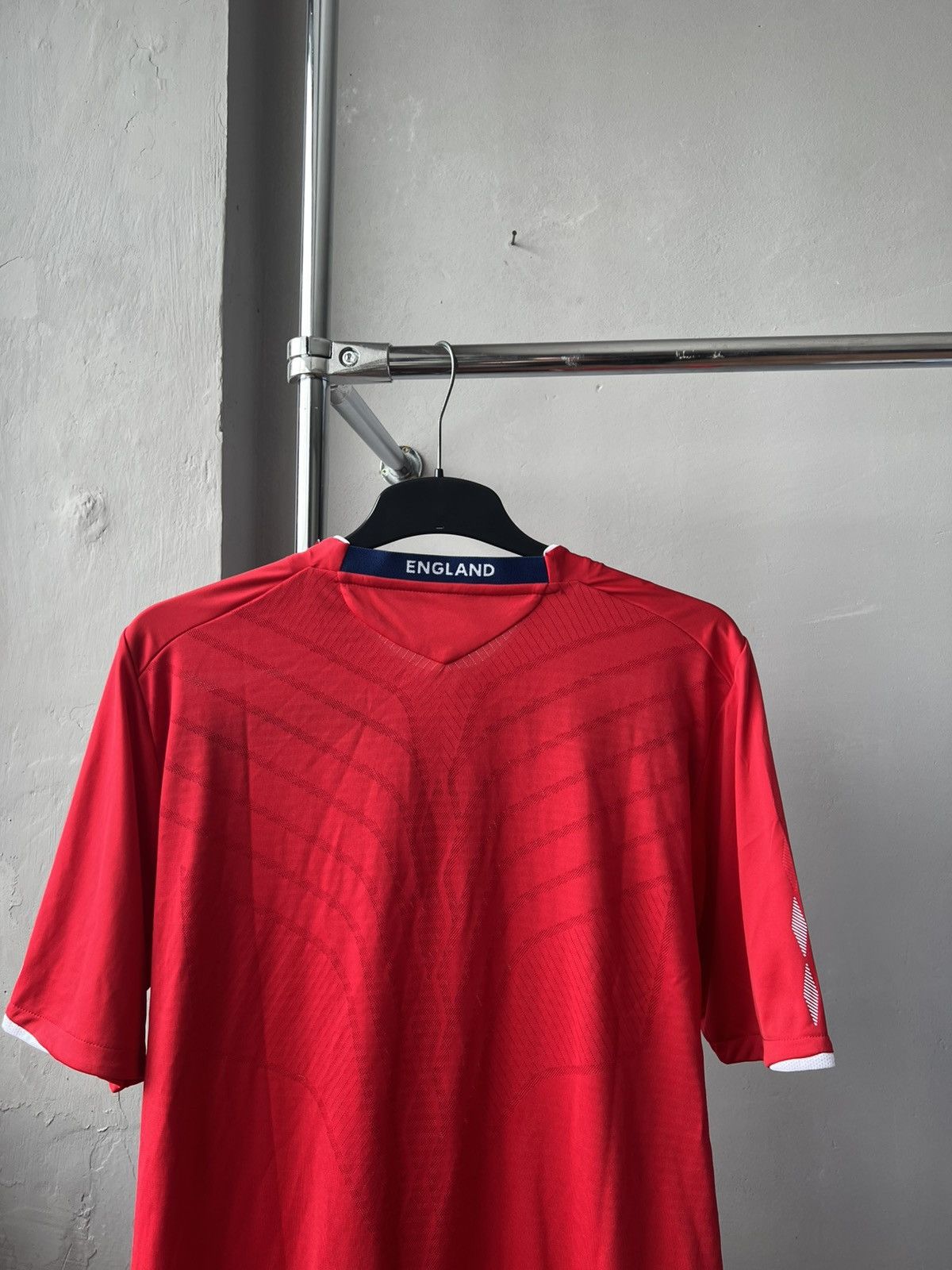 Umbro 2008/10 ENGLAND TEAM AWAY SOCCER JERSEY FOOTBALL SHIRT XL Size US XL / EU 56 / 4 - 14 Thumbnail
