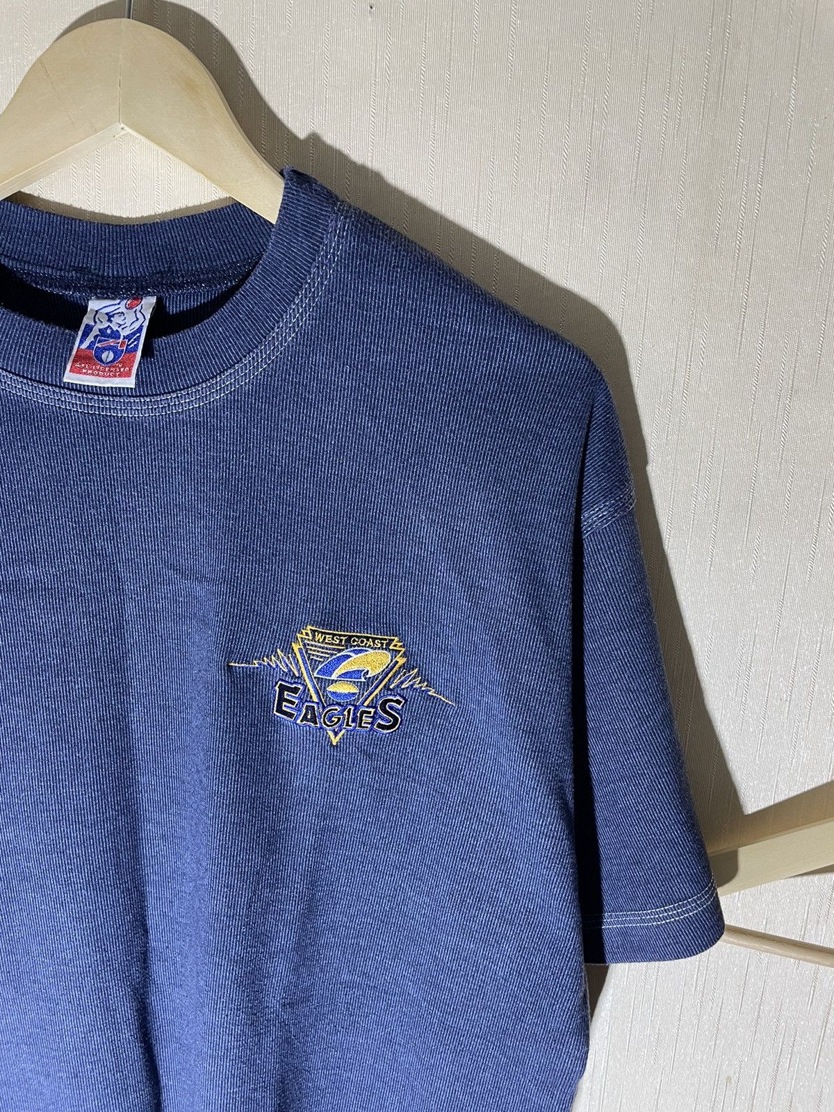 NFL × Vintage AFL Vivid West Coast Eagles vintage T shirt 90s Size US XL / EU 56 / 4 - 2 Thumbnail