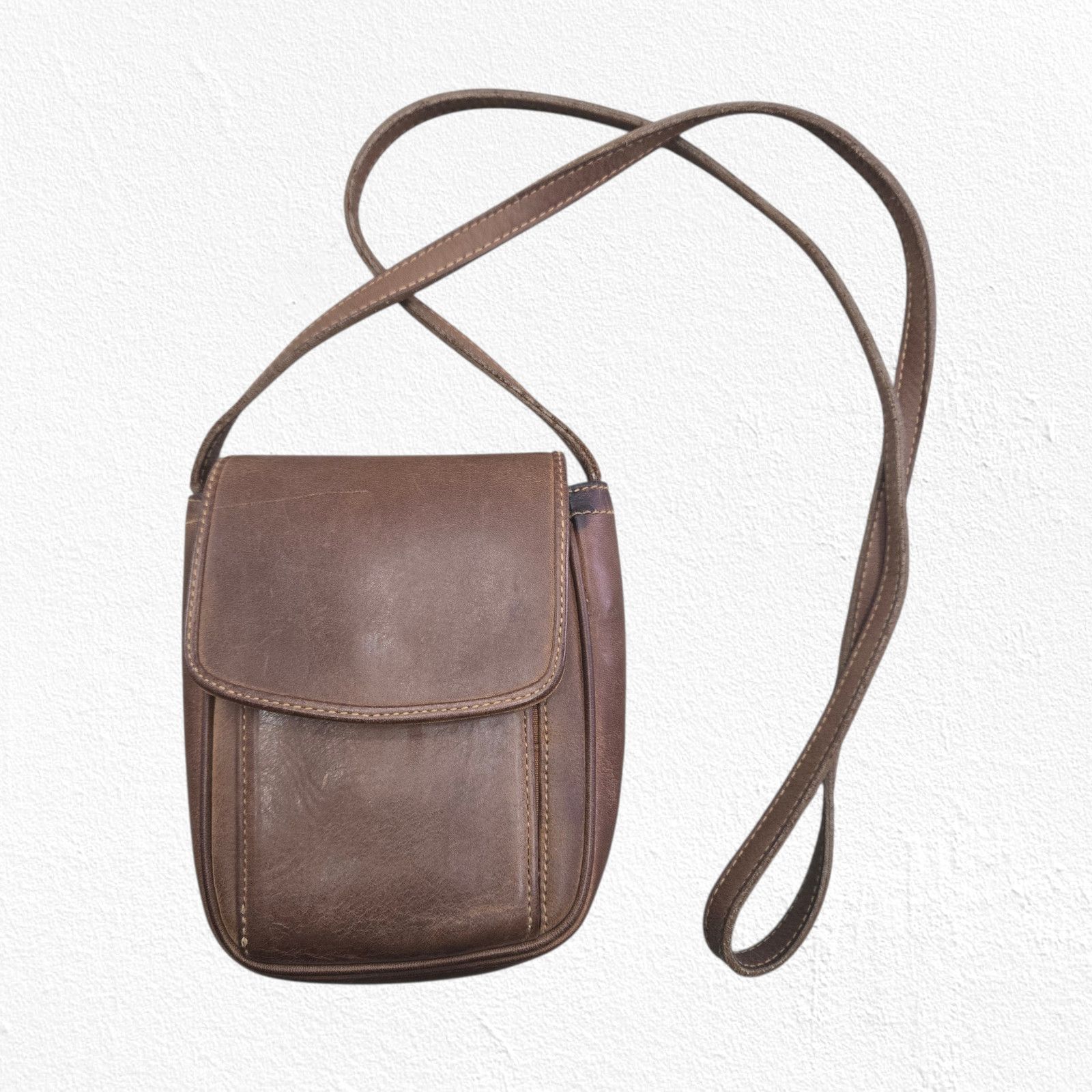 G.H. Bass & Co. Vintage 90s Leather Crossbody Bag Size ONE SIZE - 21 Thumbnail
