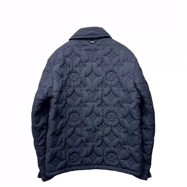 Louis Vuitton louis vuitton Embossed and embossed full logo jacket Size US L / EU 52-54 / 3 - 2 Thumbnail
