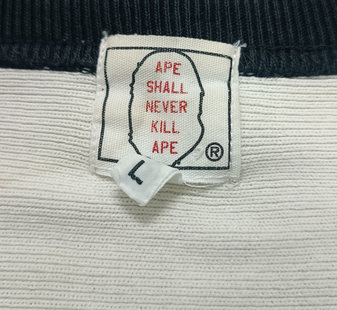 Japanese Brand Bathing Ape l/sleeve Size US L / EU 52-54 / 3 - 5 Thumbnail