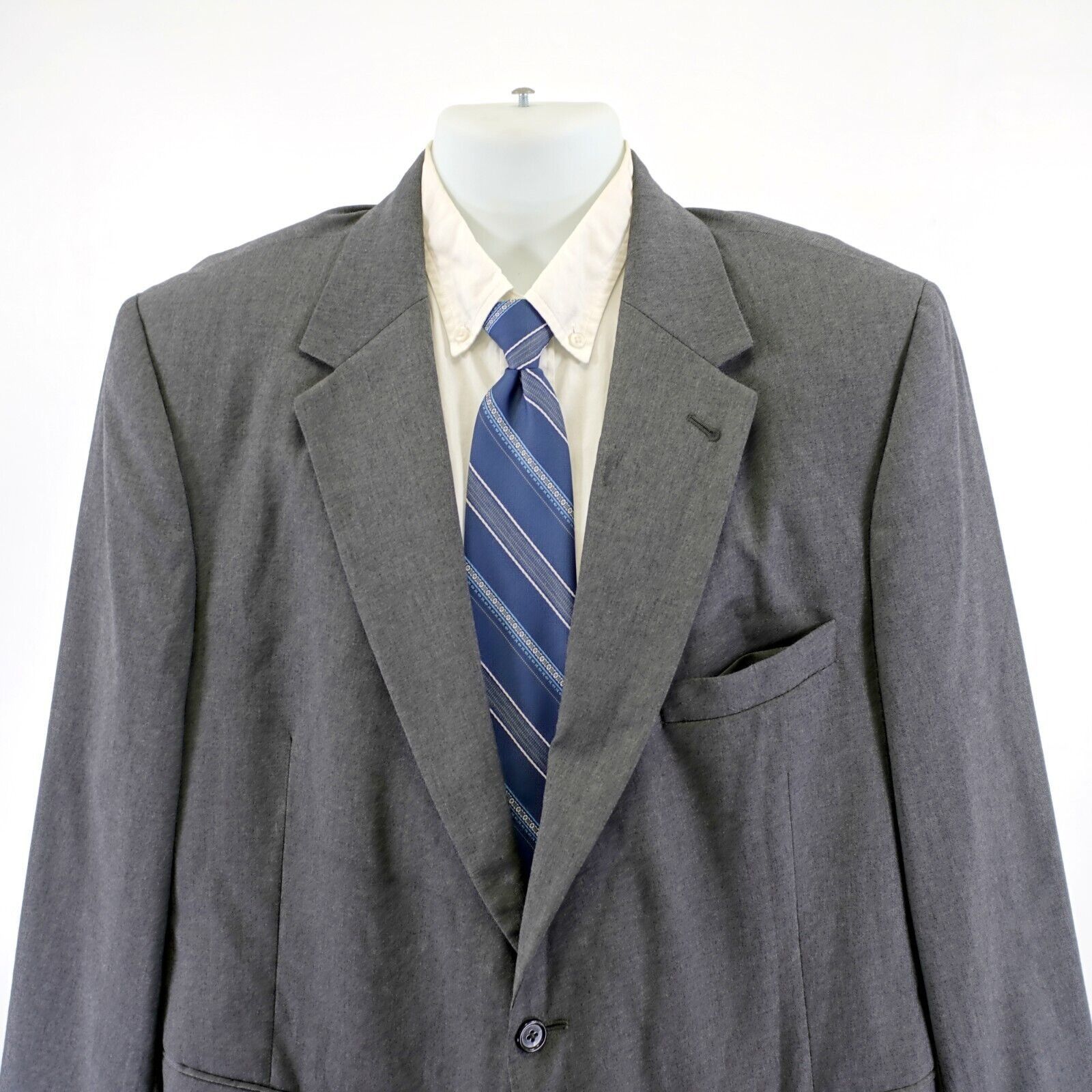 Jos. A. Bank DAMAGED Jos A Bank Portly Gray Wool 46R Tagged 46S 2 Button Size 46R - 1 Thumbnail