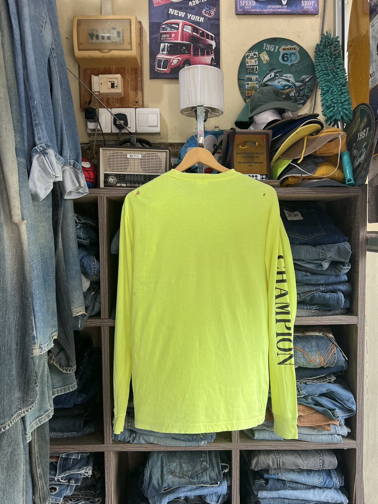 Champion 🔥Distressed Champion Long Sleeve Size US M / EU 48-50 / 2 - 2 Thumbnail