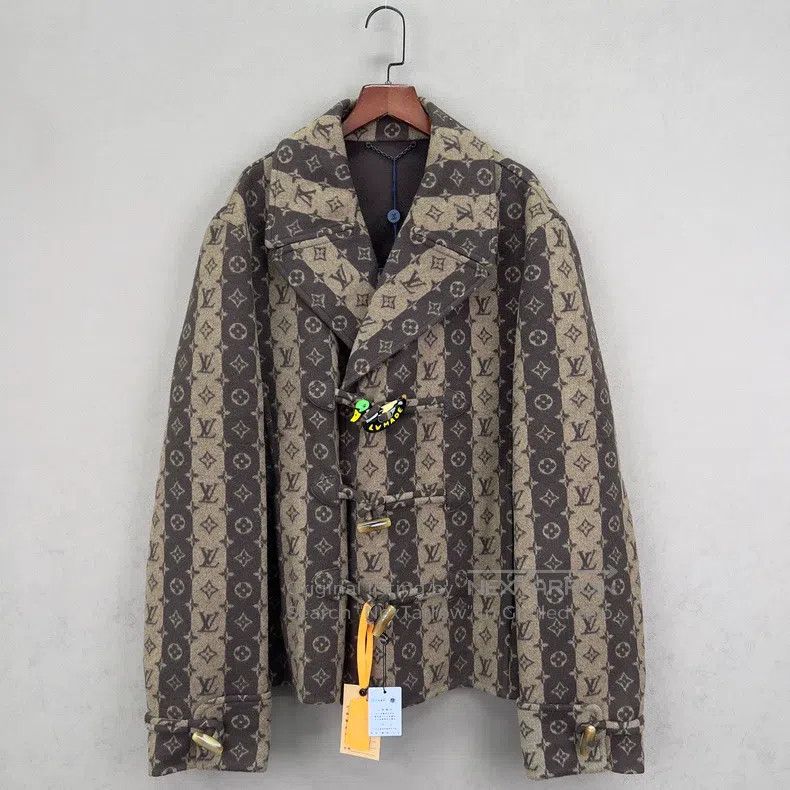 Louis Vuitton Louis Vuitton NIGO2 co-branded presbyopia full print jacke Size US M / EU 48-50 / 2 - 1 Thumbnail