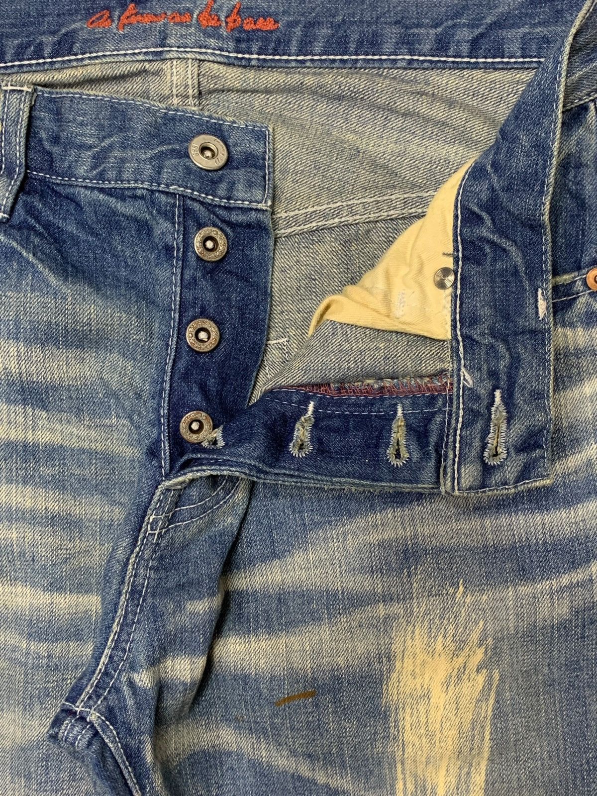 Japanese Brand Vintage Japanese Brand Buttonfly Rusty Acid Wash Loose Jeans Size US 29 - 3 Thumbnail