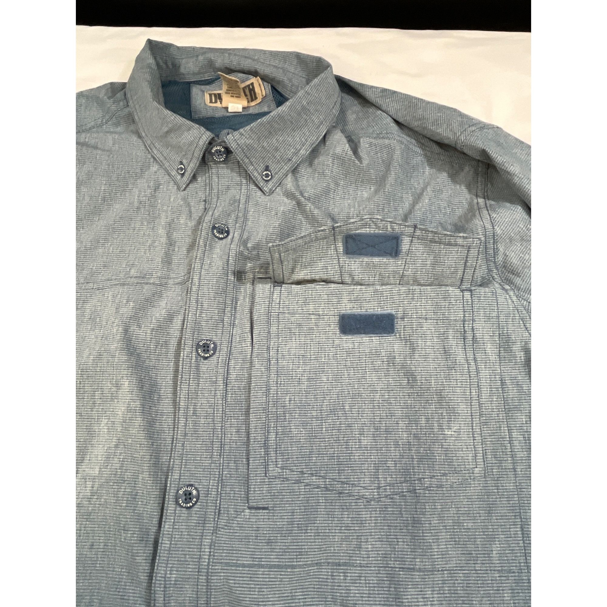 Duluth Trading Company Duluth Trading Co. Men's Blue Button Up Shirt Size 2XL SKU 6 Size US XXL / EU 58 / 5 - 4 Thumbnail