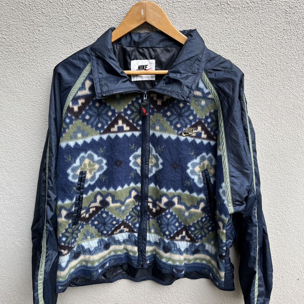 Nike Vintage NIKE tribal zipper jacket native design Size US L / EU 52-54 / 3 - 2 Thumbnail